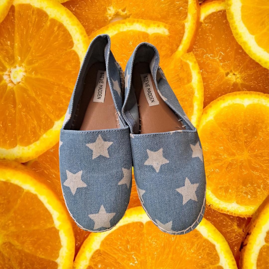 Steve Madden Steve Madden Tazz Blue with White Stars Size 7.5 Size US 7.5 / IT 37.5 - 2 Thumbnail