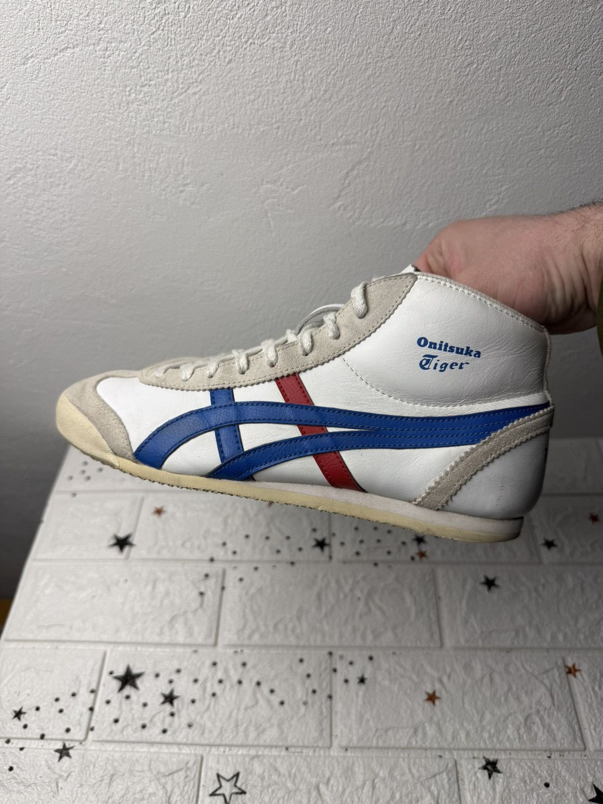 Onitsuka Tiger TOKYO Onitsuka Tiger Mexico 66 Mid Runner US7 UK6.5 EUR40 Size US 7 / EU 40 - 2 Thumbnail