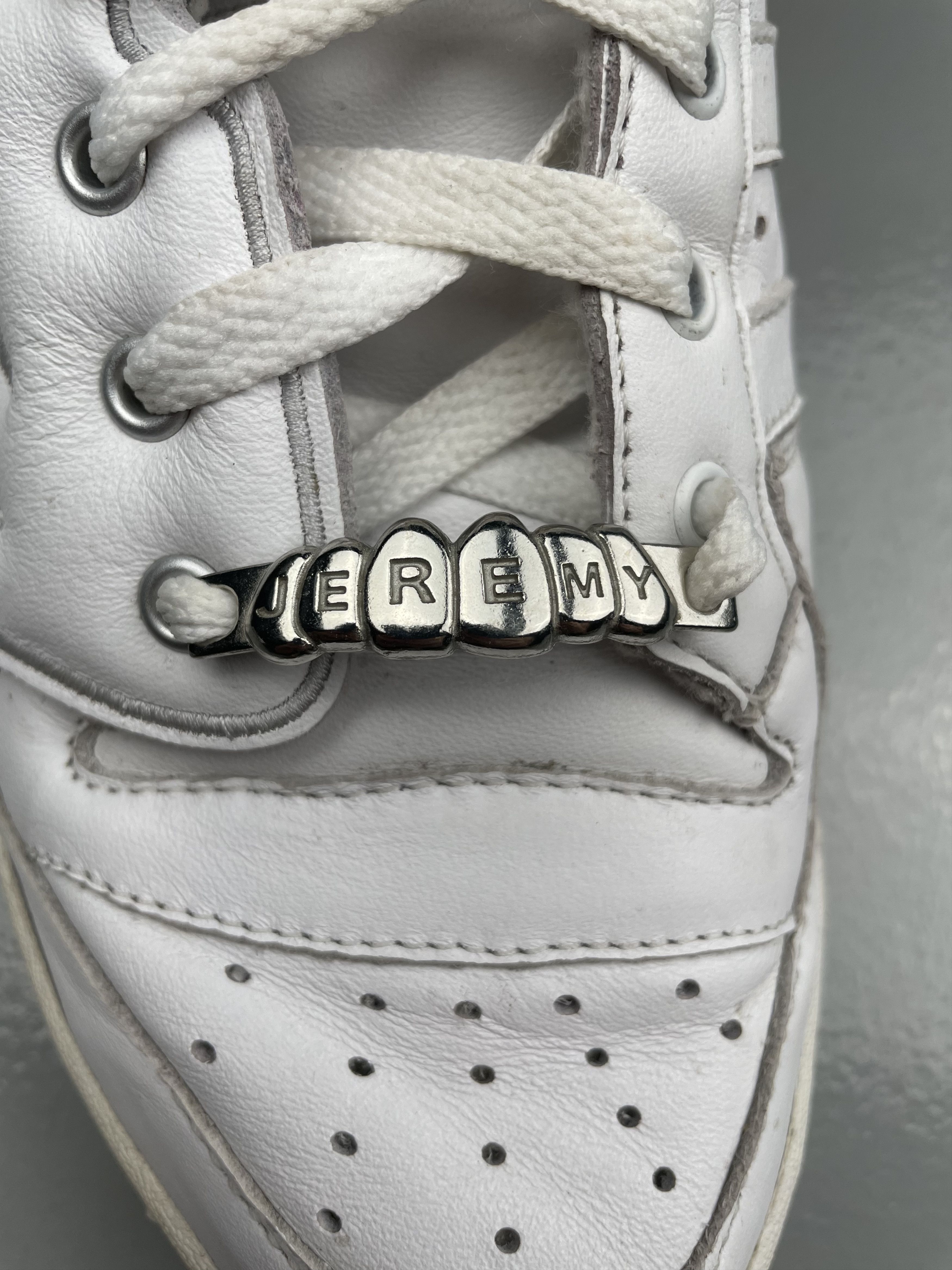 Adidas × Jeremy Scott adidas X Jeremy Scott 2009 JS Wings (white/silver) Size US 10 / EU 43 - 14 Thumbnail