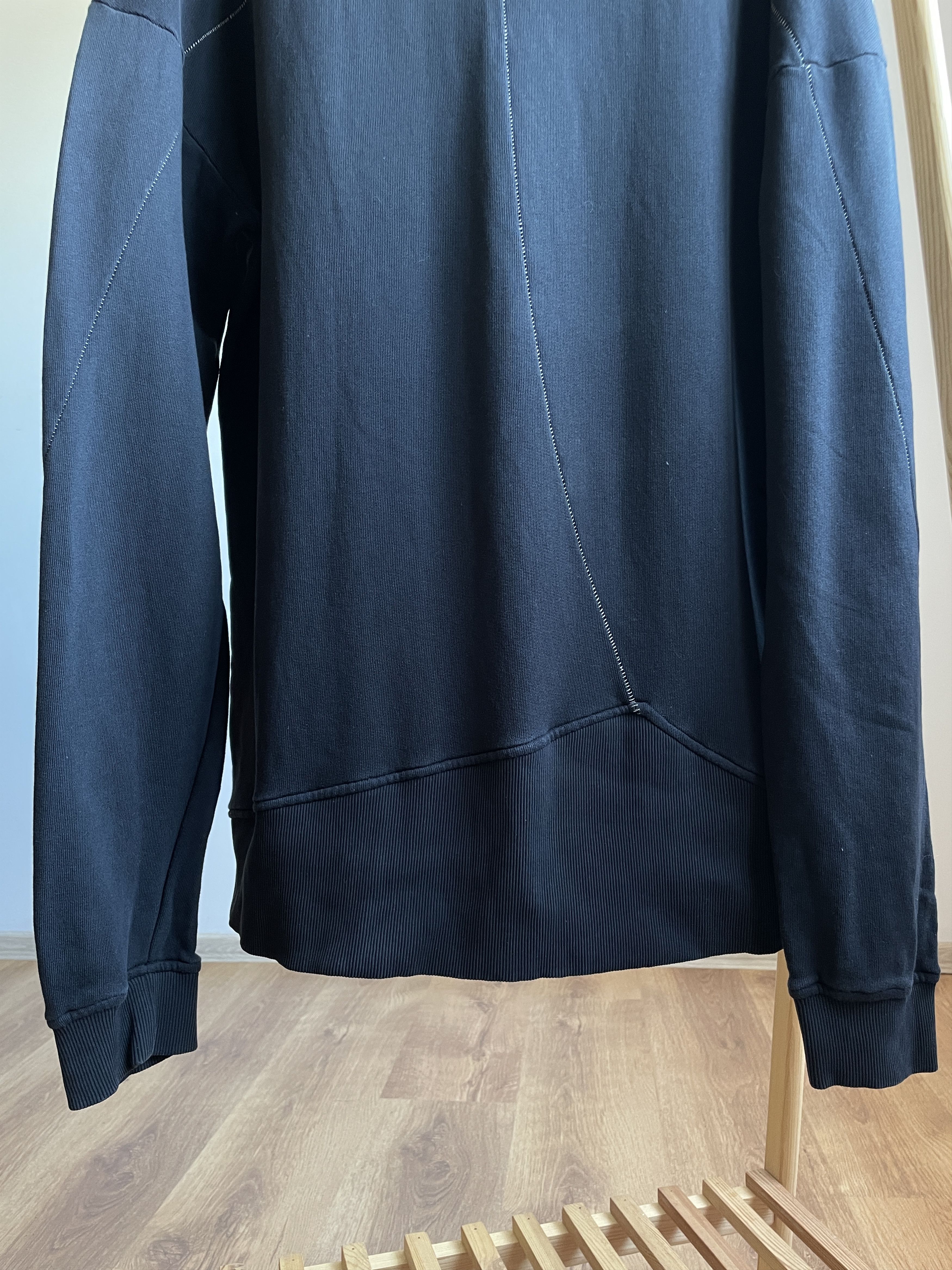 Thom Krom Thom Krom Avant Garde Exposed Seams Sweatshirt Size L Size US L / EU 52-54 / 3 - 7 Thumbnail