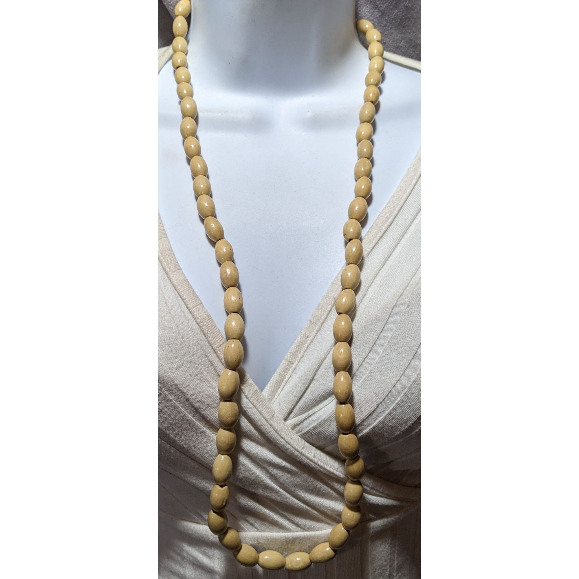 Other Retro Beige Casual Wooden Beaded Necklace Size ONE SIZE - 3 Thumbnail
