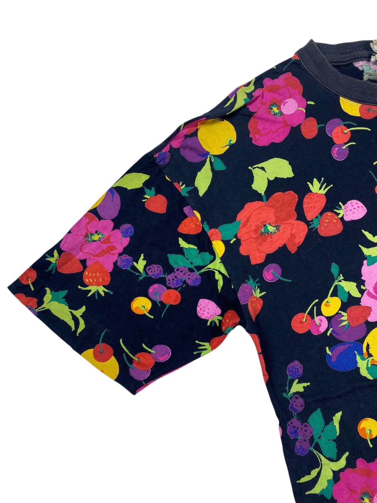 Gucci Vintage Gucci Flower Tee Size US M / EU 48-50 / 2 - 4 Thumbnail
