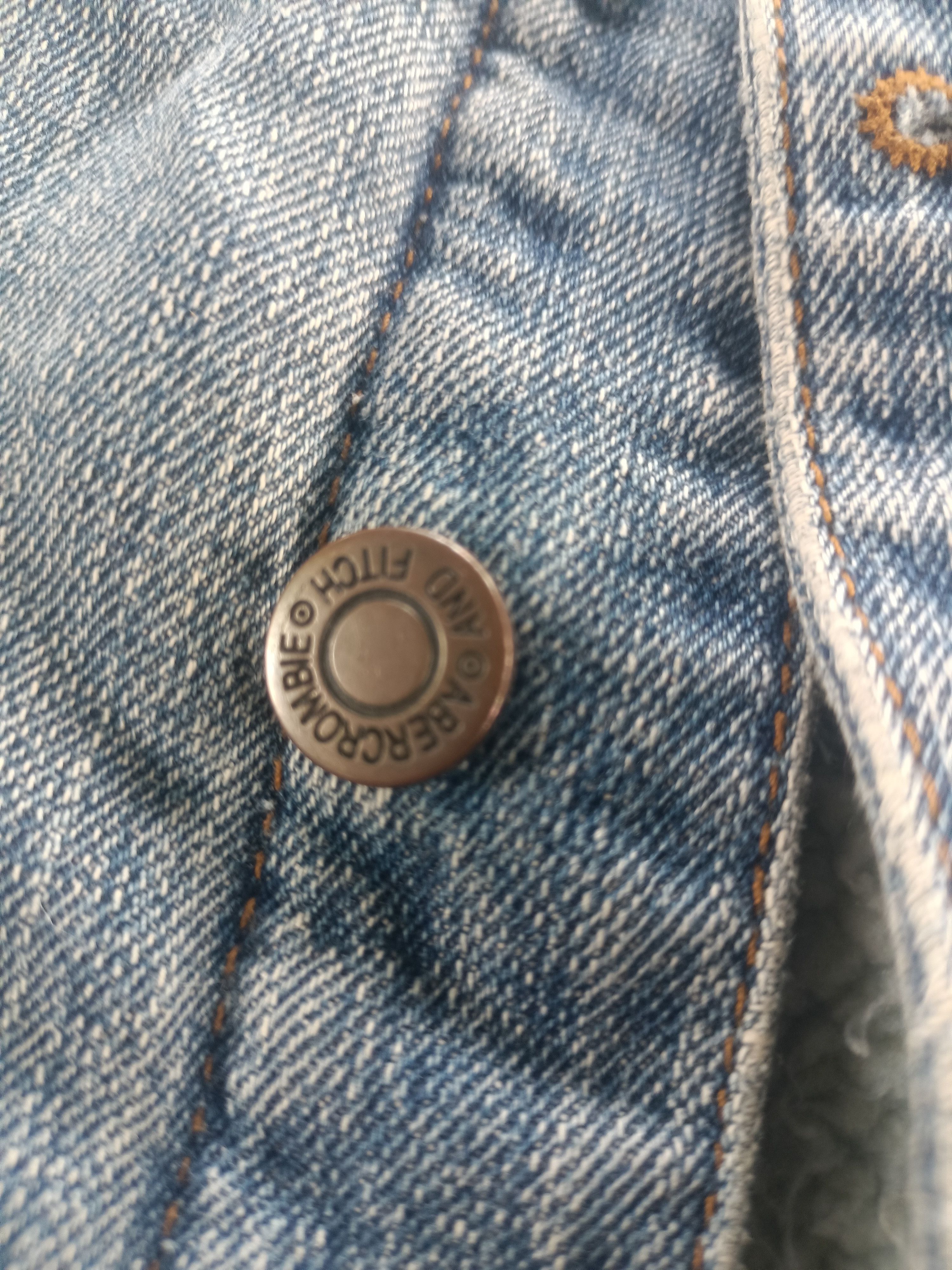 Abercrombie & Fitch Y2K Abercrombie & Fitch Sherpa Lined Denim Trucker Jacket Size S / US 4 / IT 40 - 4 Thumbnail