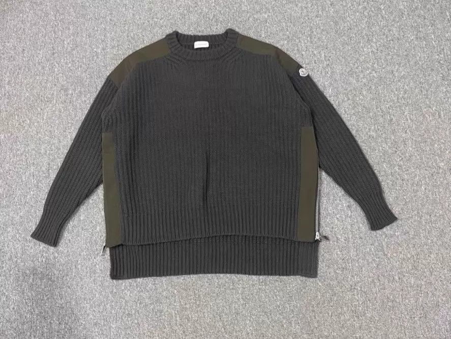 Moncler Moncler XS Jacket Size XS / US 0-2 / IT 36-38 - 1 Thumbnail