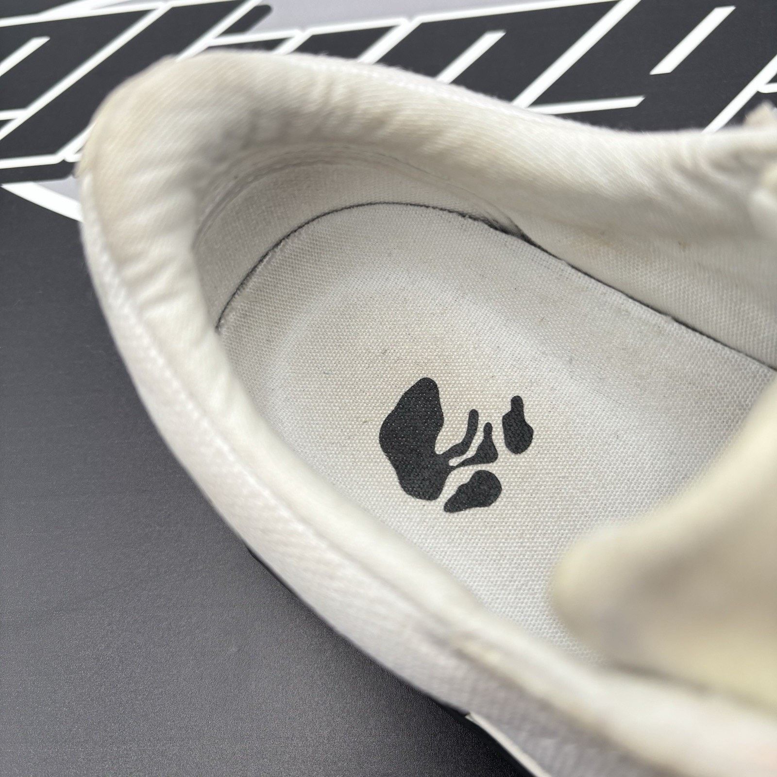 Off-White Off-White Vulc Sneaker ' Canvas White, Black ' | GOOD COND! Size US 8 / EU 41 - 7 Thumbnail