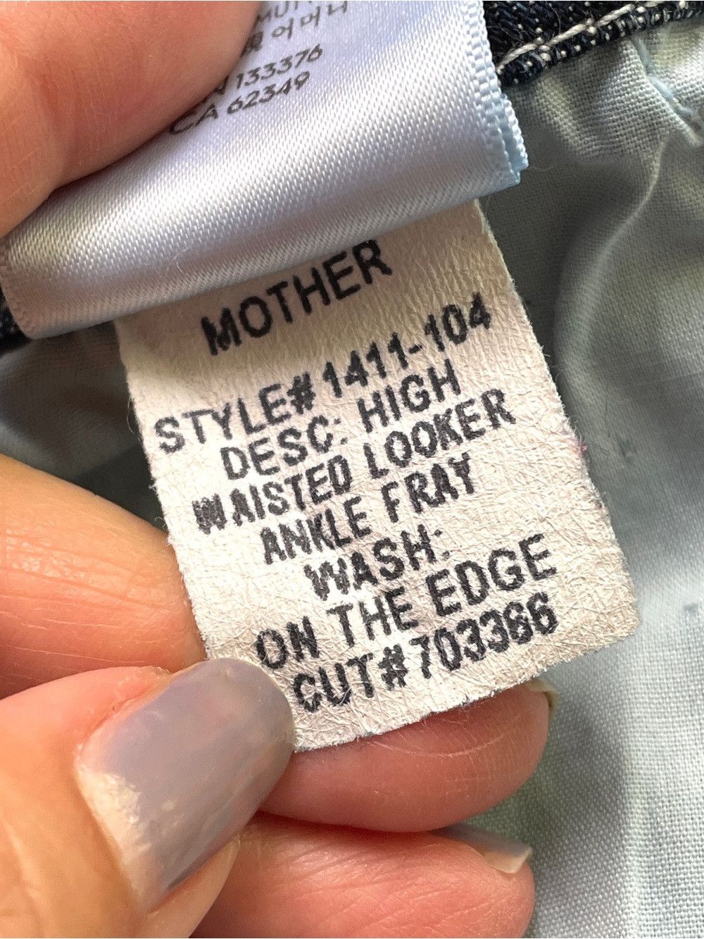 MOTHER MOTHER High Waisted Looker Ankle Fray in On the Edge Jeans Size 28" / US 6 / IT 42 - 8 Thumbnail