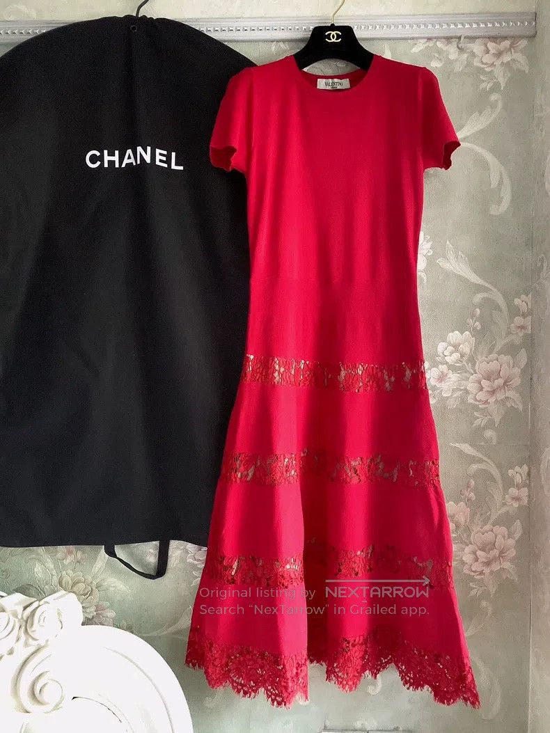 Valentino Valentino Red dress Size M / US 6-8 / IT 42-44 - 1 Thumbnail