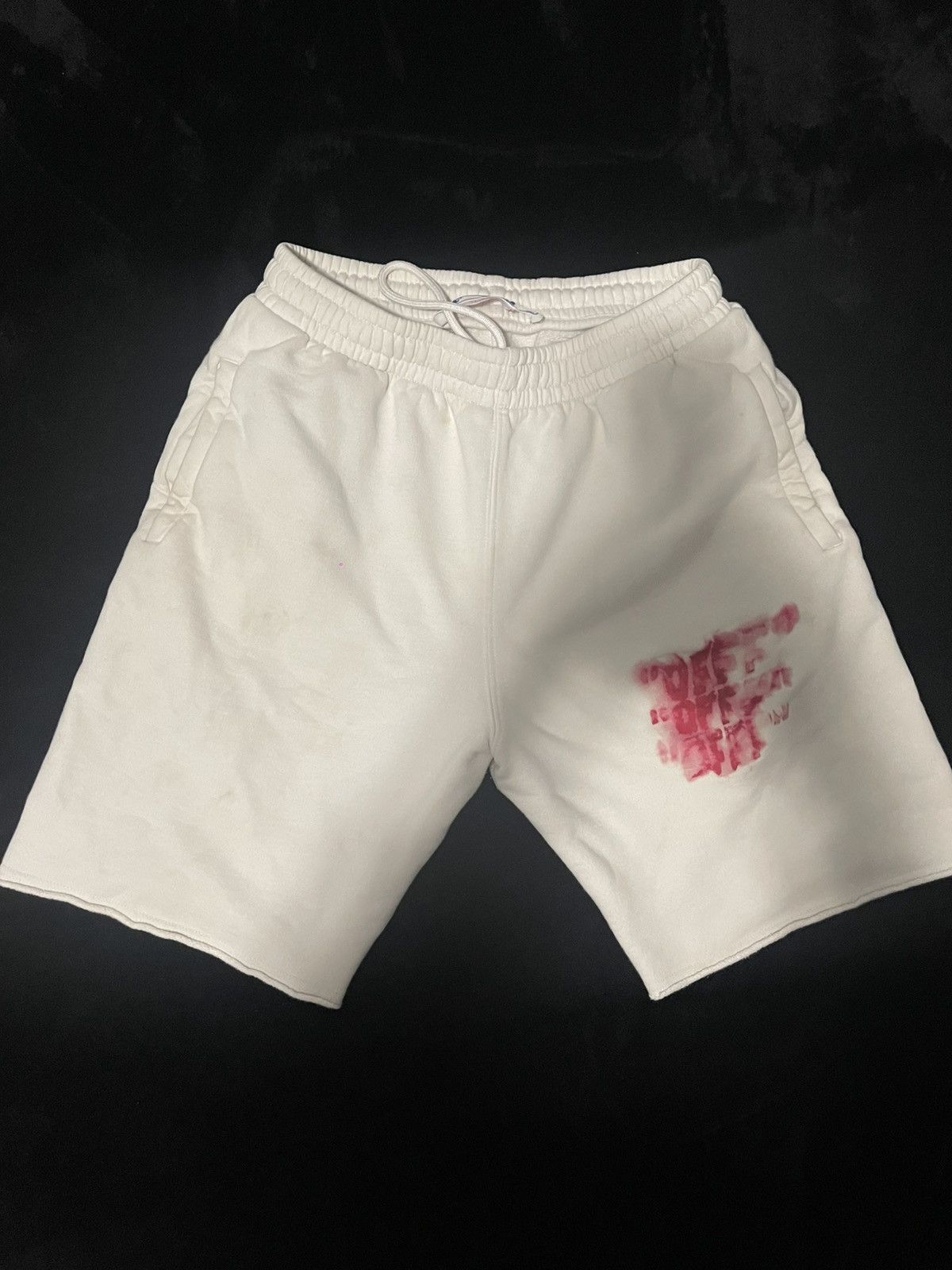 Off-White Off White Blurred Watercolor Shorts Size US 30 / EU 46 - 1 Thumbnail