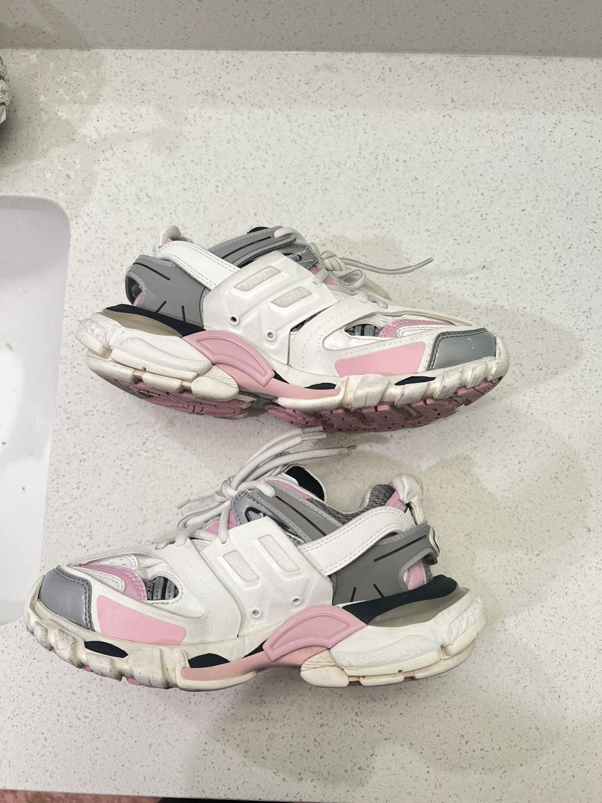 Balenciaga Balenciagas Tracks Runners Size US 5 / IT 35 - 3 Thumbnail