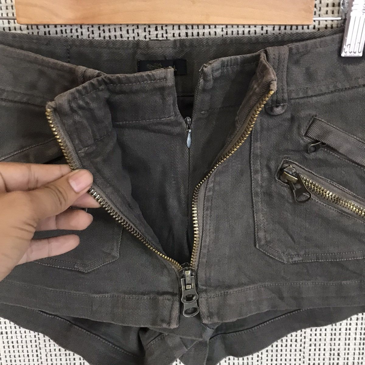 Japanese Brand ‼️BARAK SHORT PANTS MULTIZIP VERY RARE‼️ Size 30" / US 8 / IT 44 - 5 Thumbnail