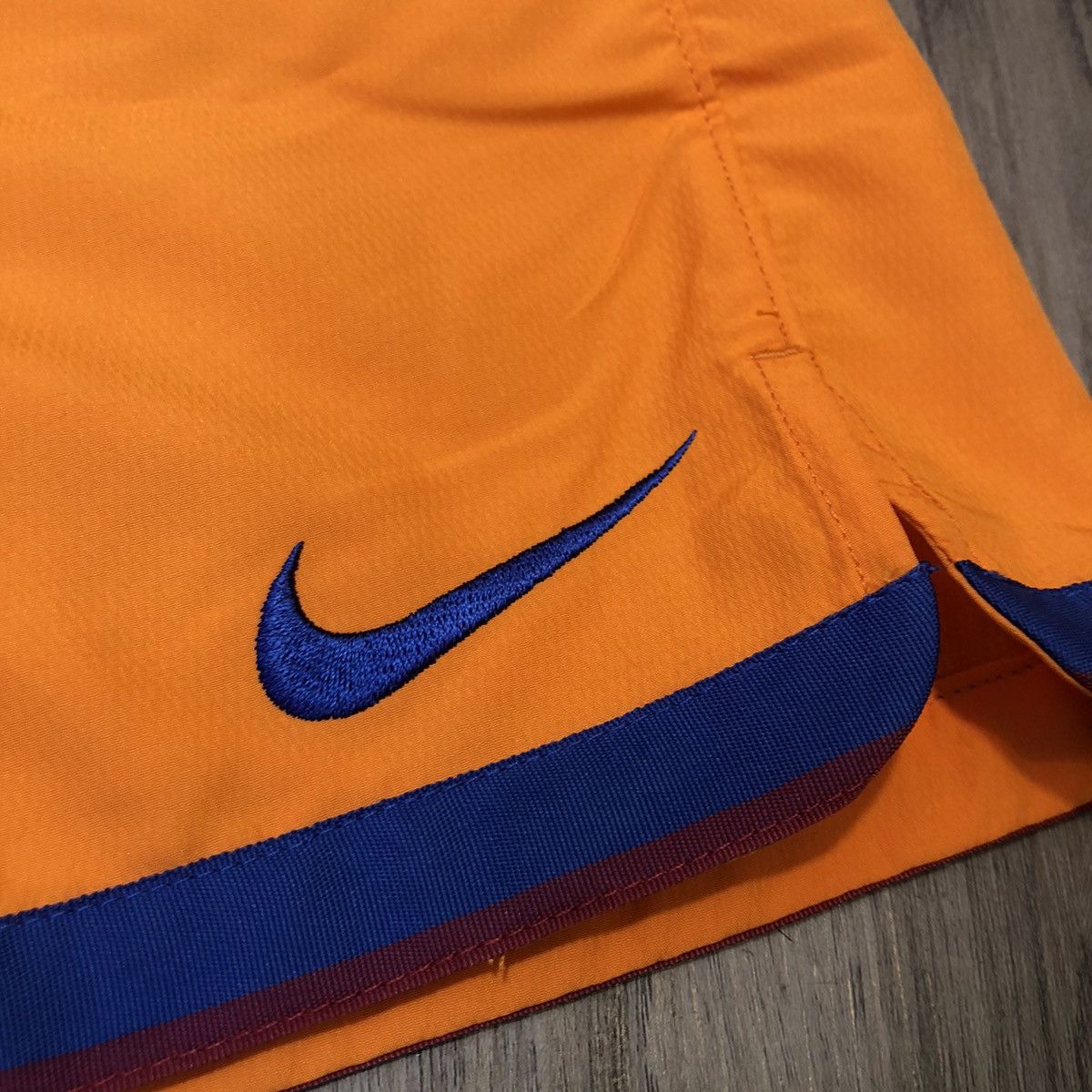 Nike Barcelona 06/07 away short (bnwt) youth size Size US 28 / EU 44 - 3 Thumbnail