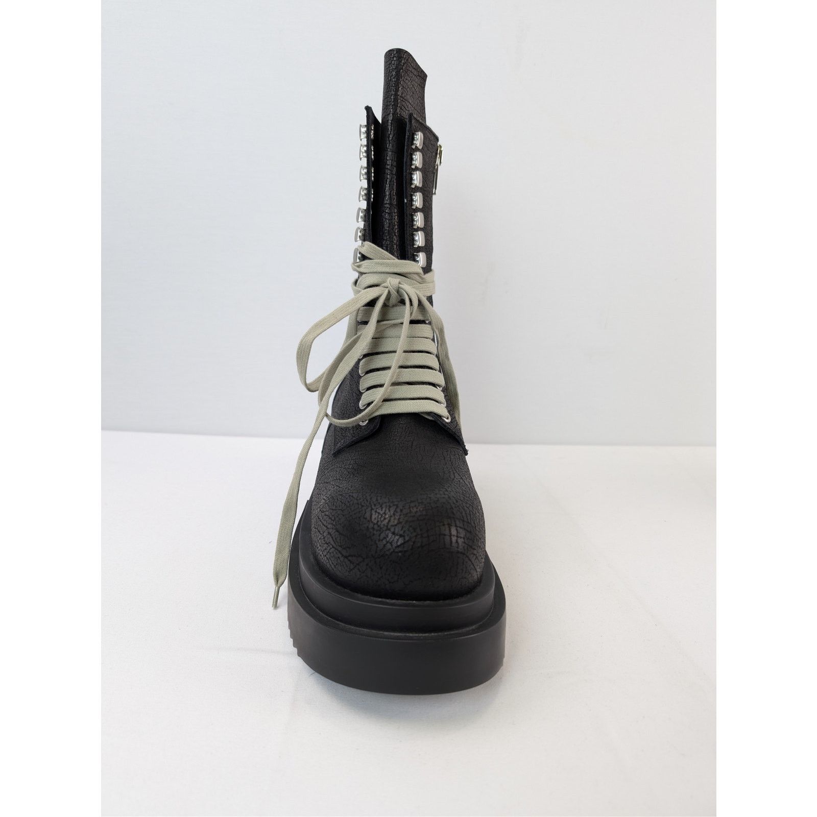 Rick Owens o1rshd1 Lace-up Bogun leather boot with a platform sole Size US 10 / EU 43 - 15 Thumbnail