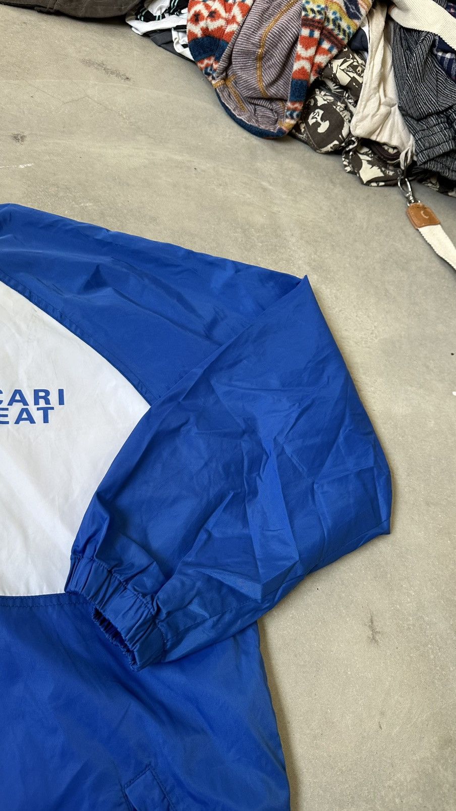 Vintage VINTAGE POCARI SWEAT SWEATER Size US L / EU 52-54 / 3 - 5 Thumbnail