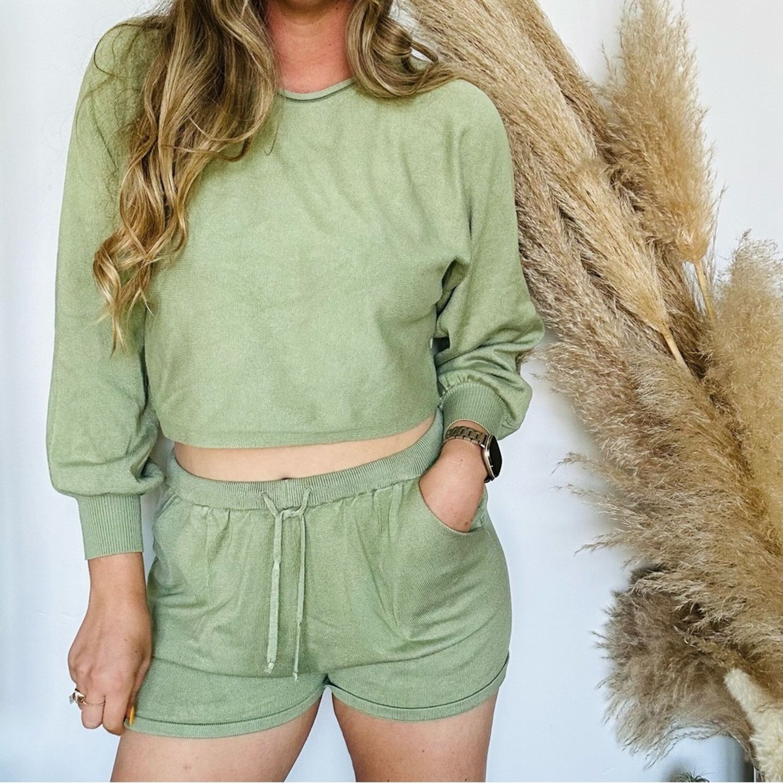 NEW ZESICA Sage Green Crop Bubble Sweater Tie Shorts Set