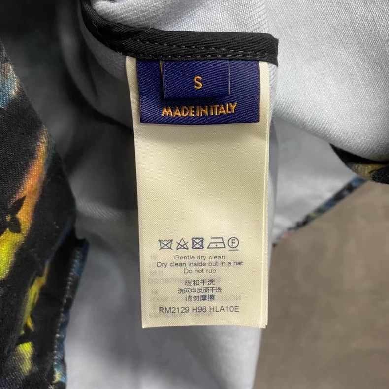 Louis Vuitton Louis Vuitton Laser printed logo denim jacket 2502-Nextarr Size US S / EU 44-46 / 1 - 5 Thumbnail