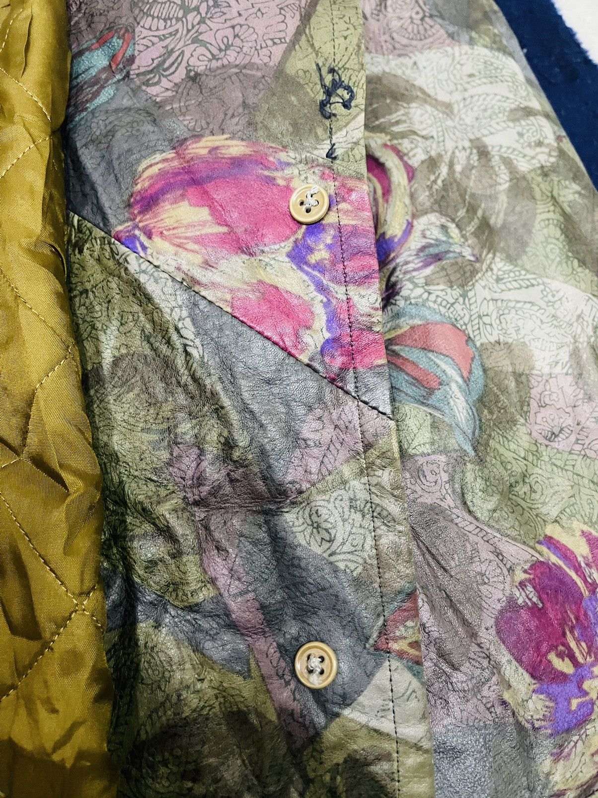 The Unbranded Brand Unbrand Floral Design PVC Leather Button Up Jacket (12) Size US XL / EU 56 / 4 - 7 Thumbnail