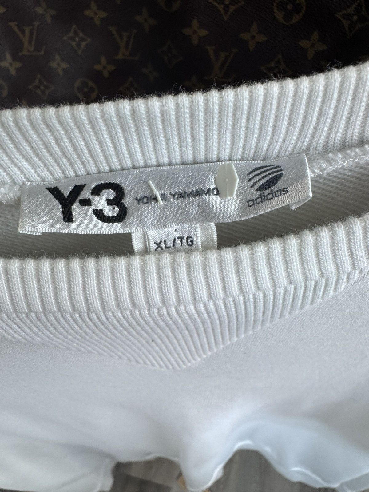Adidas × Y-3 Original Owner Y-3 - 2011 big logo Y-3 XL Size US XL / EU 56 / 4 - 12 Thumbnail