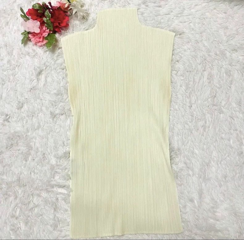 Issey Miyake Issey Miyake size3 A cream-colored high-neck side-slit sle Size L / US 10 / IT 46 - 2 Thumbnail