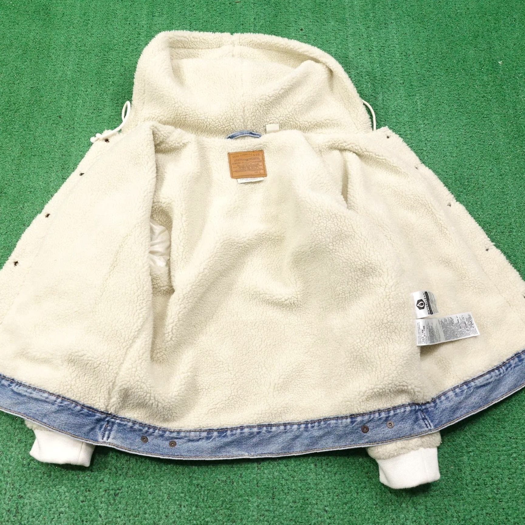Levi's VINTAGE Levis Denim Trucker Jacket Womens Large Ex-Boyfriend Sherpa Sleeve Hood Premium Size L / US 10 / IT 46 - 7 Thumbnail