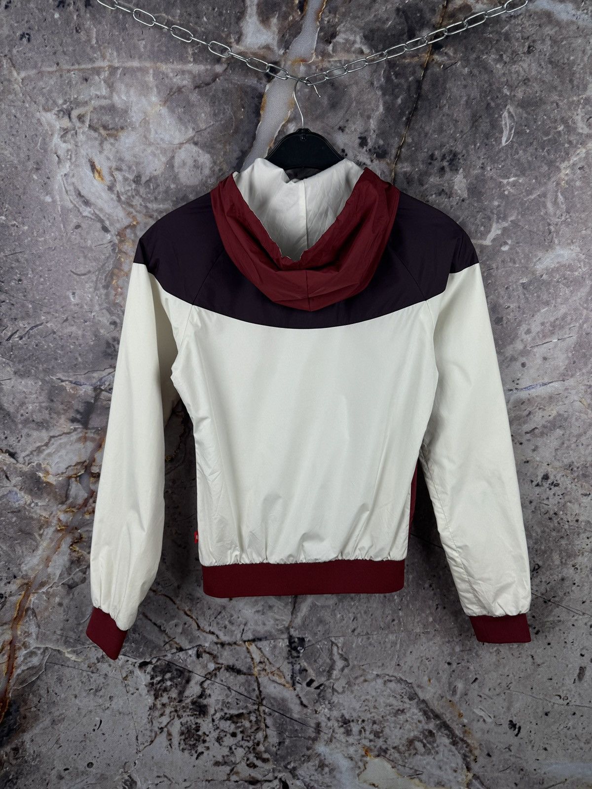 Nike Nike Windbreaker Jacket Burgundy Cream Hooded Full Zip Size XS / US 0-2 / IT 36-38 - 12 Thumbnail