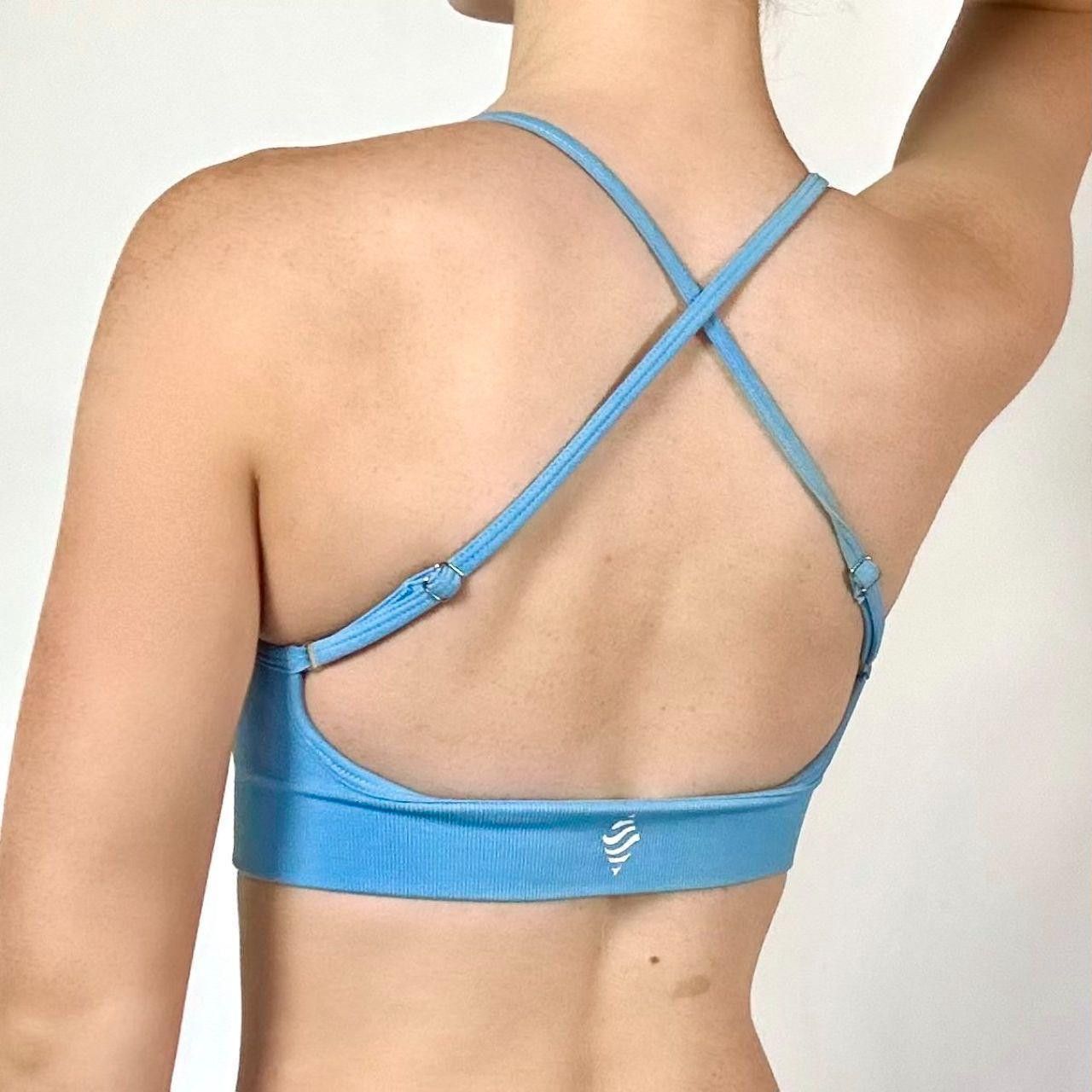 Nike Scrunch Booty Biker Shorts & Matching Criss-Cross Sports Bra Size M / US 6-8 / IT 42-44 - 3 Thumbnail