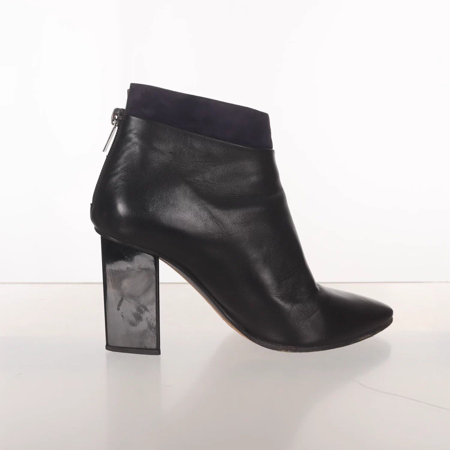 Jimmy Choo Jimmy Choo suede/lambskin colorblocked women's heels Size US 7 / IT 37 - 7 Thumbnail