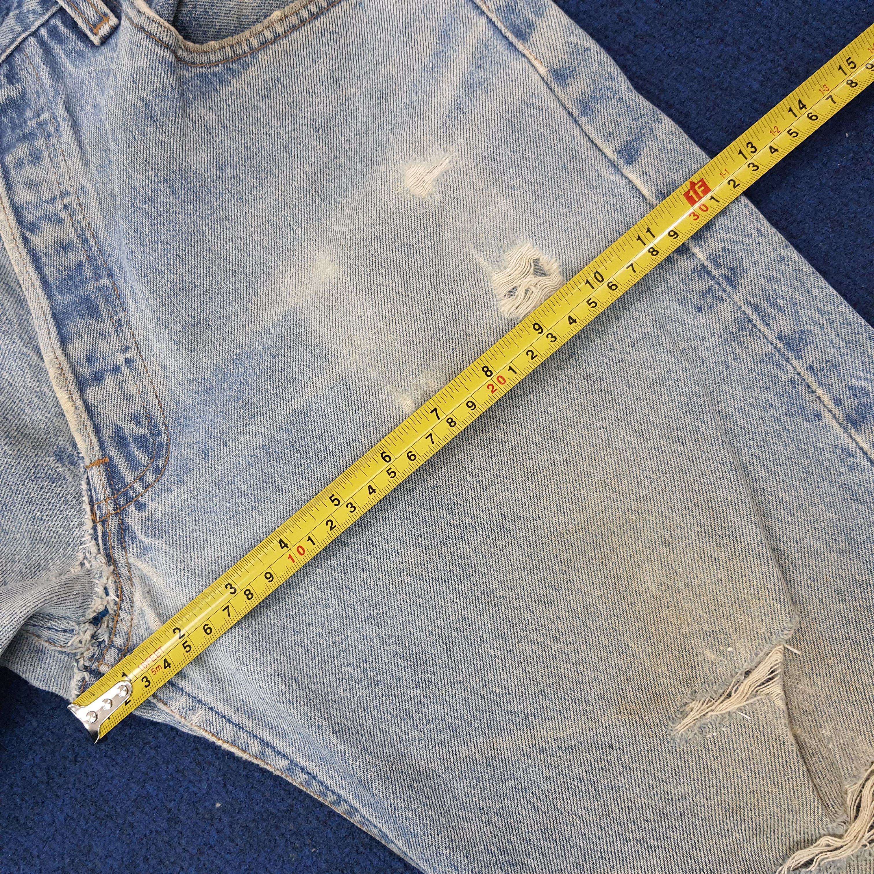 Levi's Vintage Levi's 501 Denim Distressed Style Jeans C252N18 Size US 31 - 12 Thumbnail