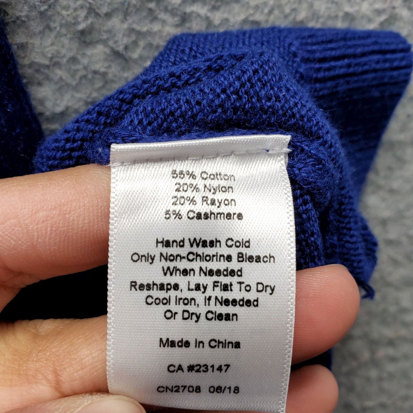Talbots Talbots Cable-Yoke Sweater Womens Large Blue Pullover Knit Long Sleeve Casual Fall Winter Shirt Mens? Size L / US 10 / IT 46 - 6 Thumbnail