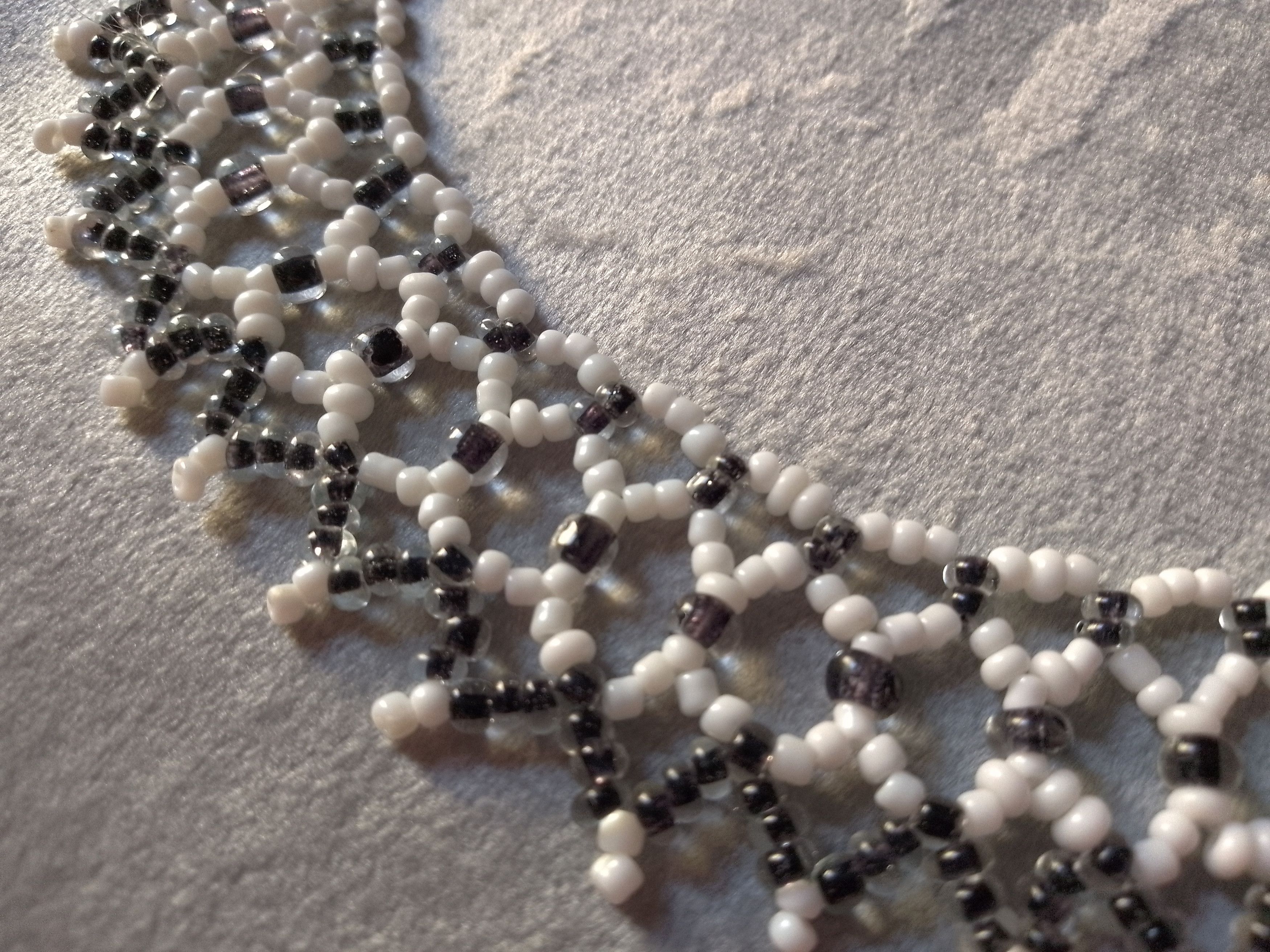 Handmade Necklace Black/White Embroidered Netted Elegant Size ONE SIZE - 9 Thumbnail