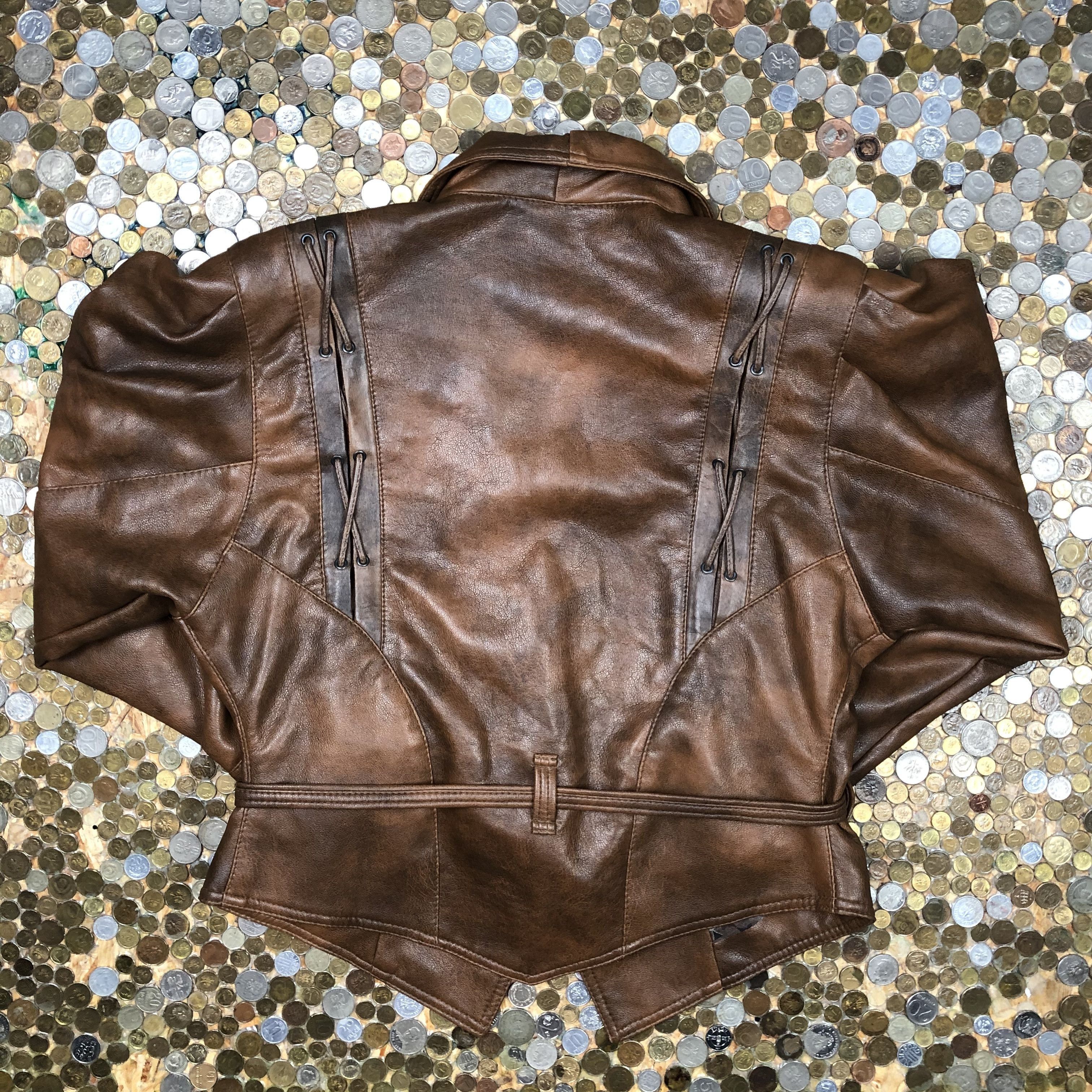 Vintage Vintage Leather short jacket with belt 90's Size L / US 10 / IT 46 - 4 Thumbnail
