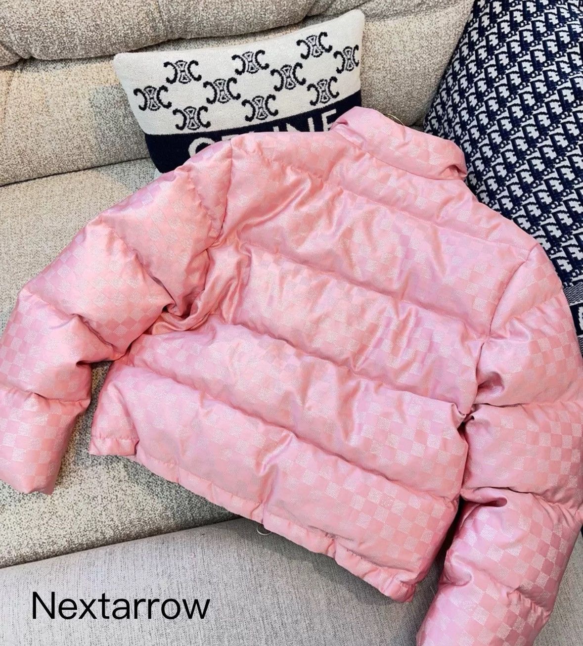 Louis Vuitton Louis Vuitton Pink Sparkling Silver Checkered Down Jacket Size XS / US 0-2 / IT 36-38 - 2 Thumbnail
