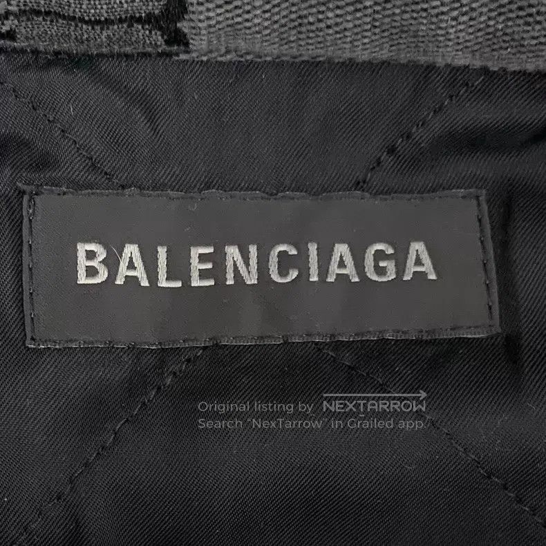 Balenciaga Balenciaga Black Lock Logo Full Print Mulberry Silk Collar Size US S / EU 44-46 / 1 - 5 Thumbnail