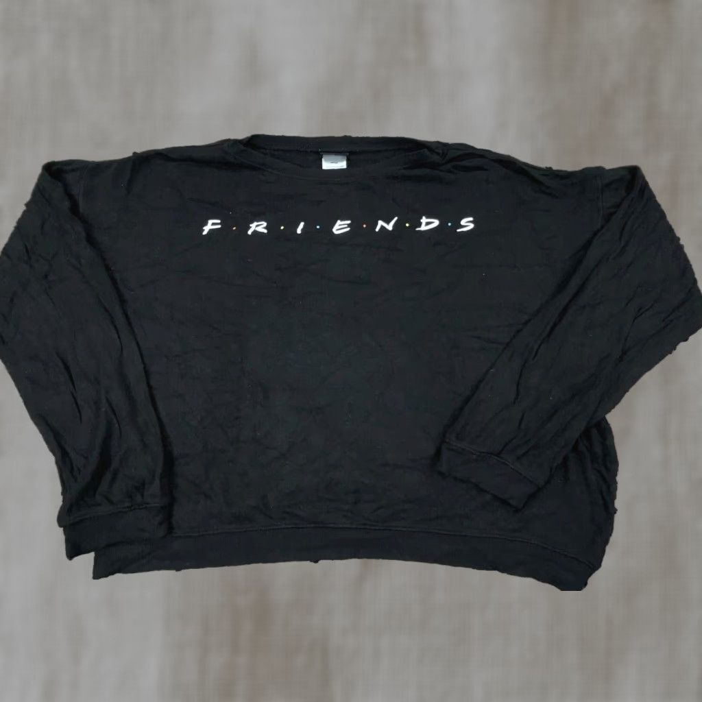 Vintage Friends Sweatshirt Women M Black Crew Neck Oversized Pullover Casual Activewear 90s? Size M / US 6-8 / IT 42-44 - 1 Thumbnail