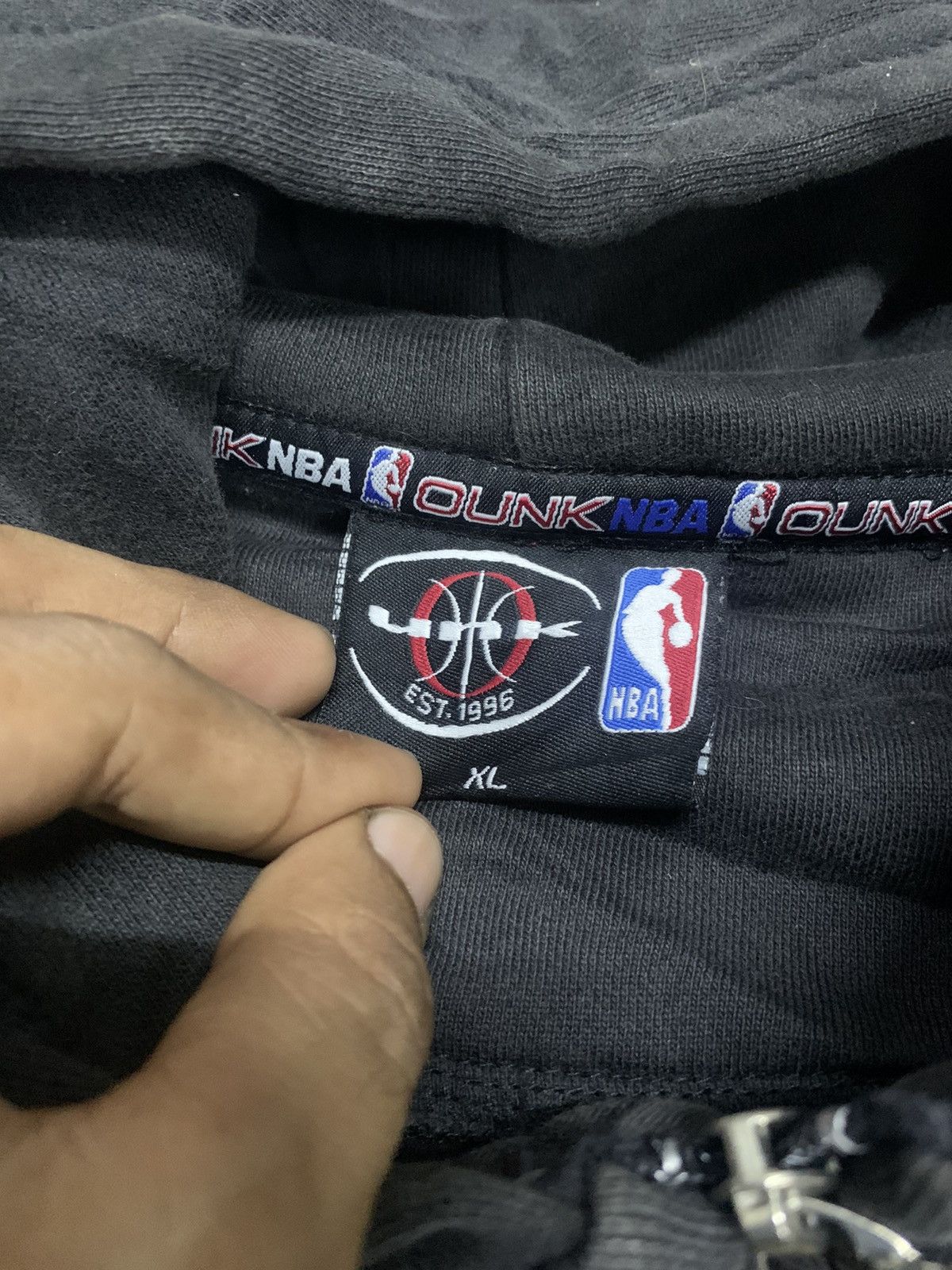 NBA Y2K NBA ALL LOGO EMBROIDERY HOODIE ZIPPER DISTRESSED FADED Size US XL / EU 56 / 4 - 11 Thumbnail