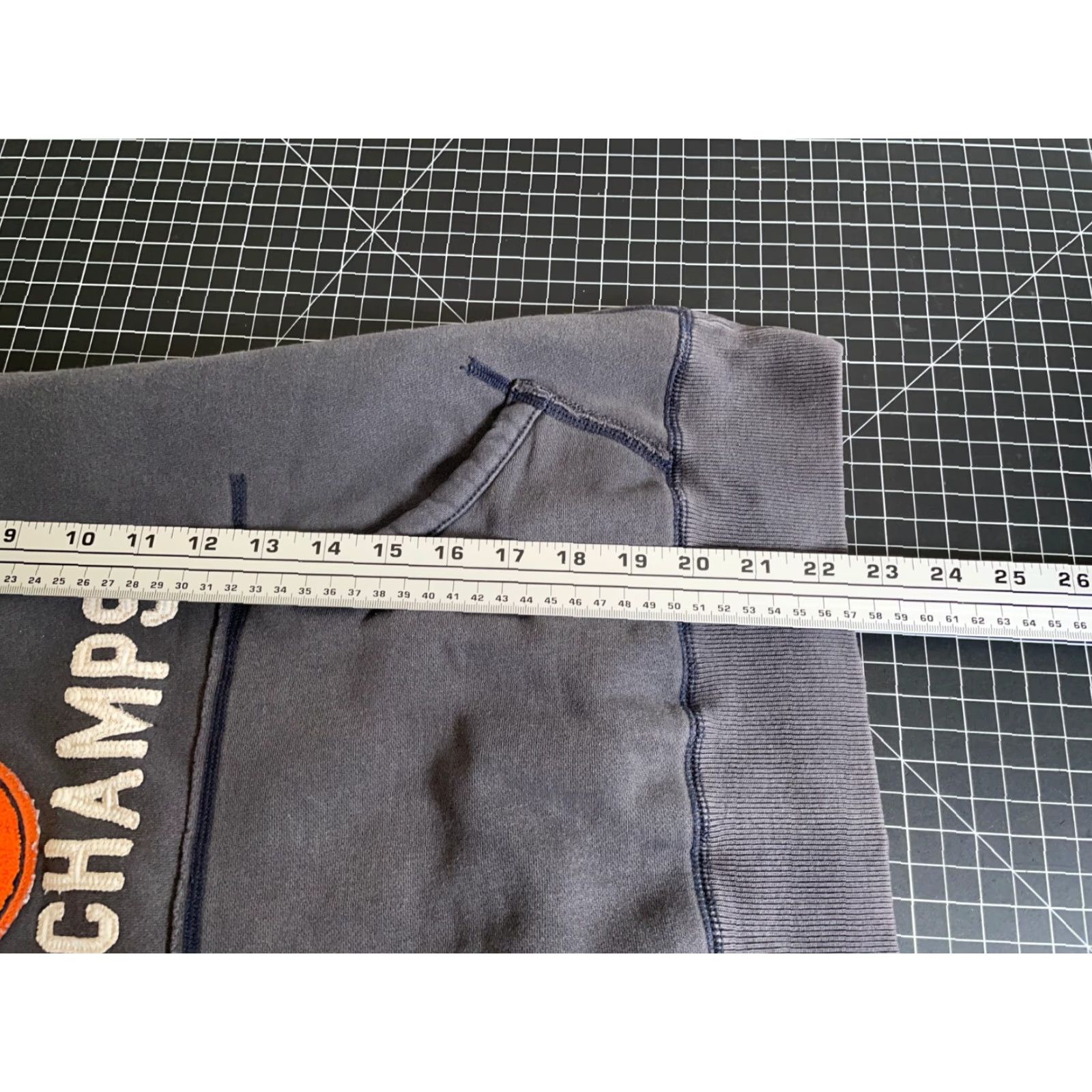 Abercrombie & Fitch Abercrombie & Fitch Division Champs Hoodie Women Large Gray Embroidered Sweatshirt Crew Neck Pullover Size L / US 10 / IT 46 - 6 Thumbnail
