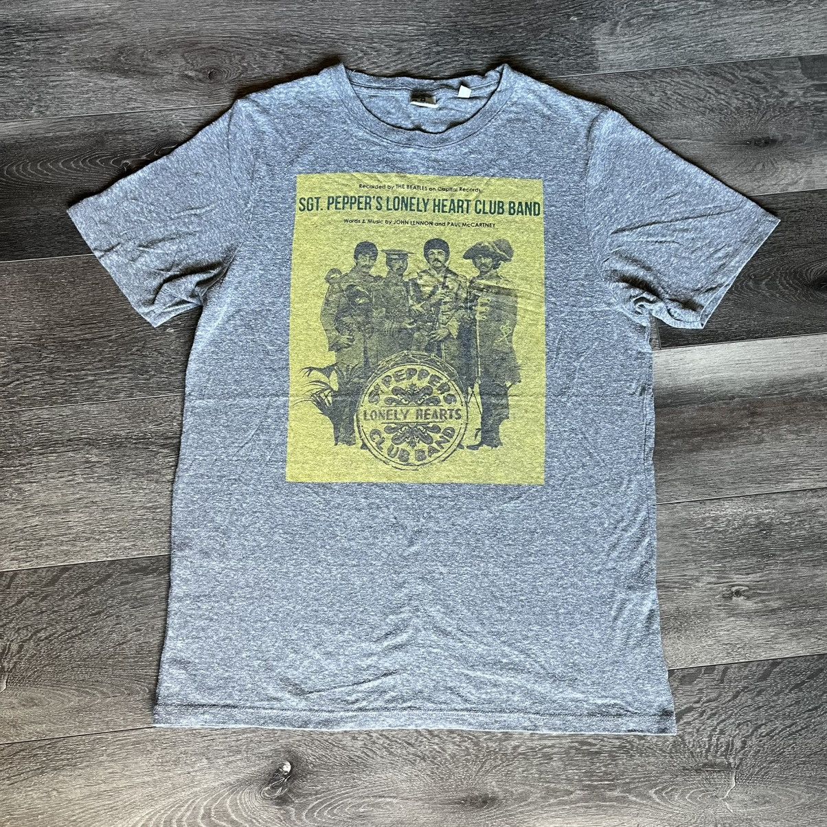 Band Tees Vintage The Beatles Sgt. Peppers Lonely Hearts Club Band Tee Size US M / EU 48-50 / 2 - 1 Thumbnail
