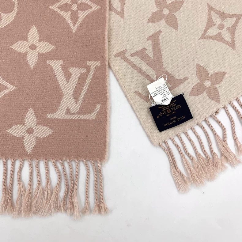 Louis Vuitton Louis Vuitton Pink logo presbyopic full print wool fringe Size ONE SIZE - 5 Thumbnail