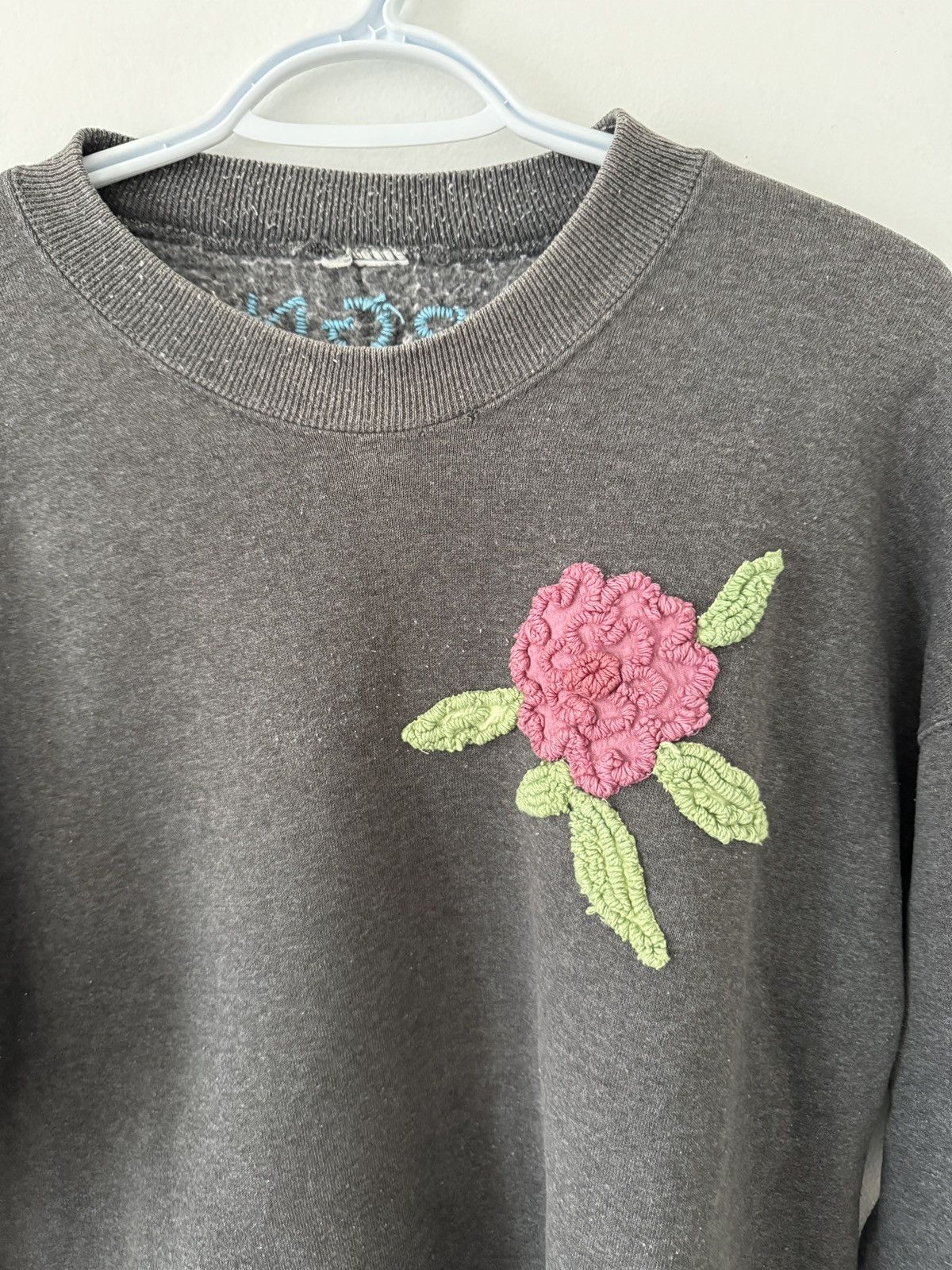 BentGableNits (BGN) Vintage Flower Sweater