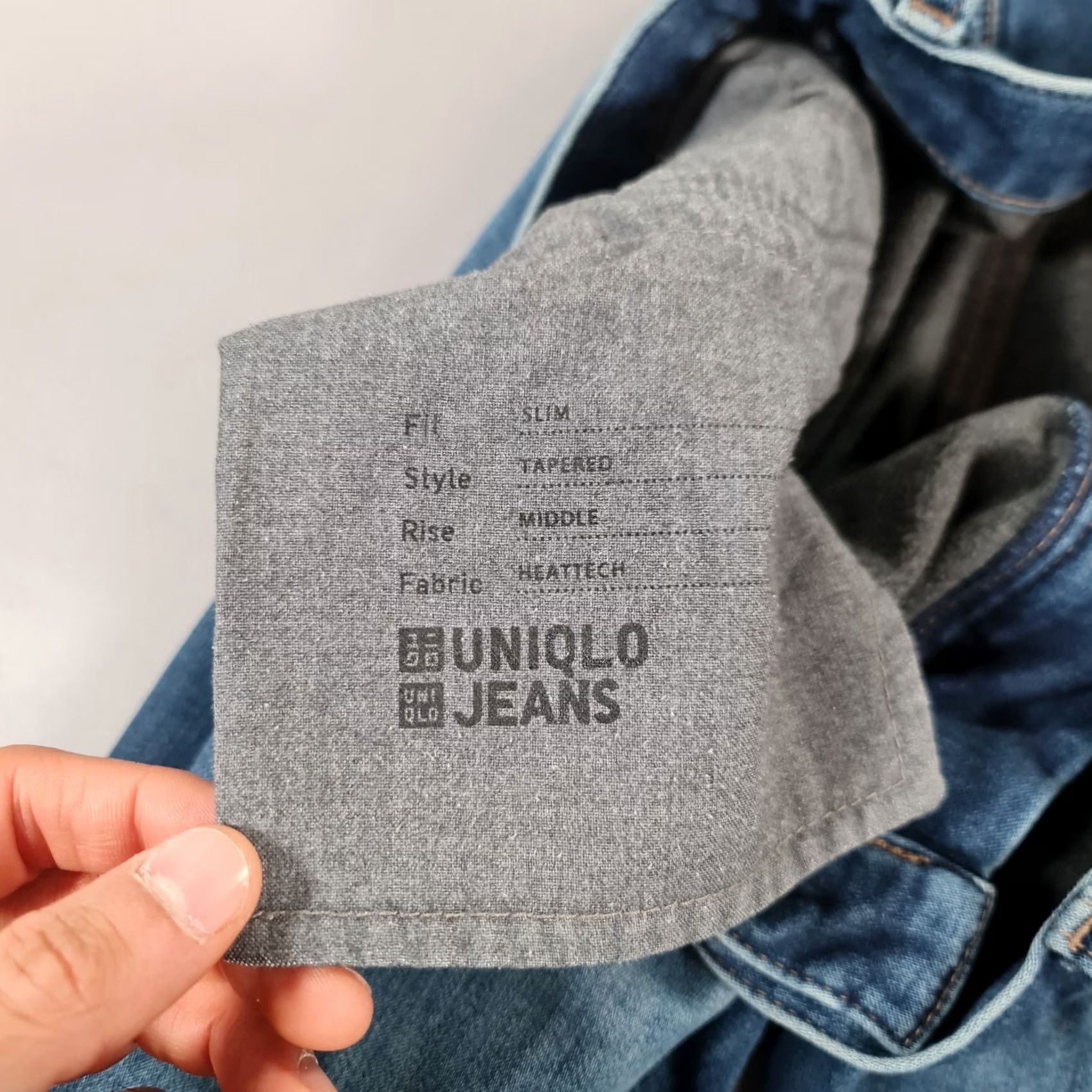 Uniqlo Uniqlo Jeans Blue W35 L34 Slim Tapered Stretch Denim Lined Mens Jeans Regular Fit 5 Pockets Zip Fly Pockets Stretch Denim Men Size US 35 - 6 Thumbnail