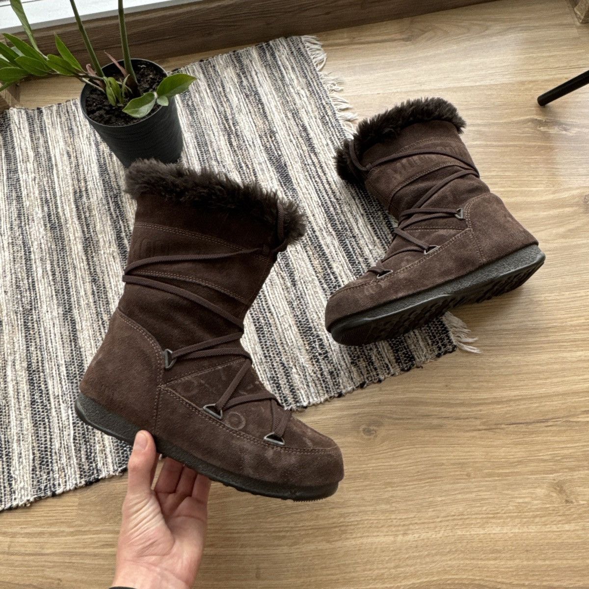 Moon Boot Moon Boot Suede Vintage Brown Hype Y2K Shoes Snow Boots Size US 6 / IT 36 - 2 Thumbnail