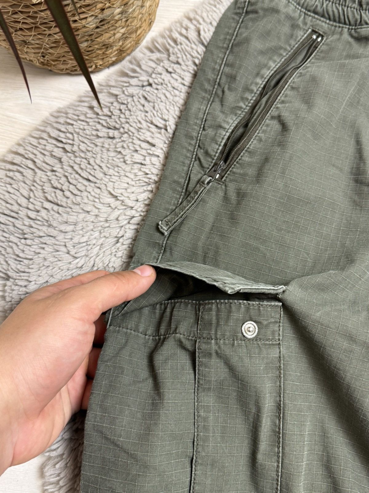 Carhartt × Vintage Carhartt Vintage Baggy Pants Khaki Track Center Logo Y2K Size US 38 / EU 54 - 8 Thumbnail