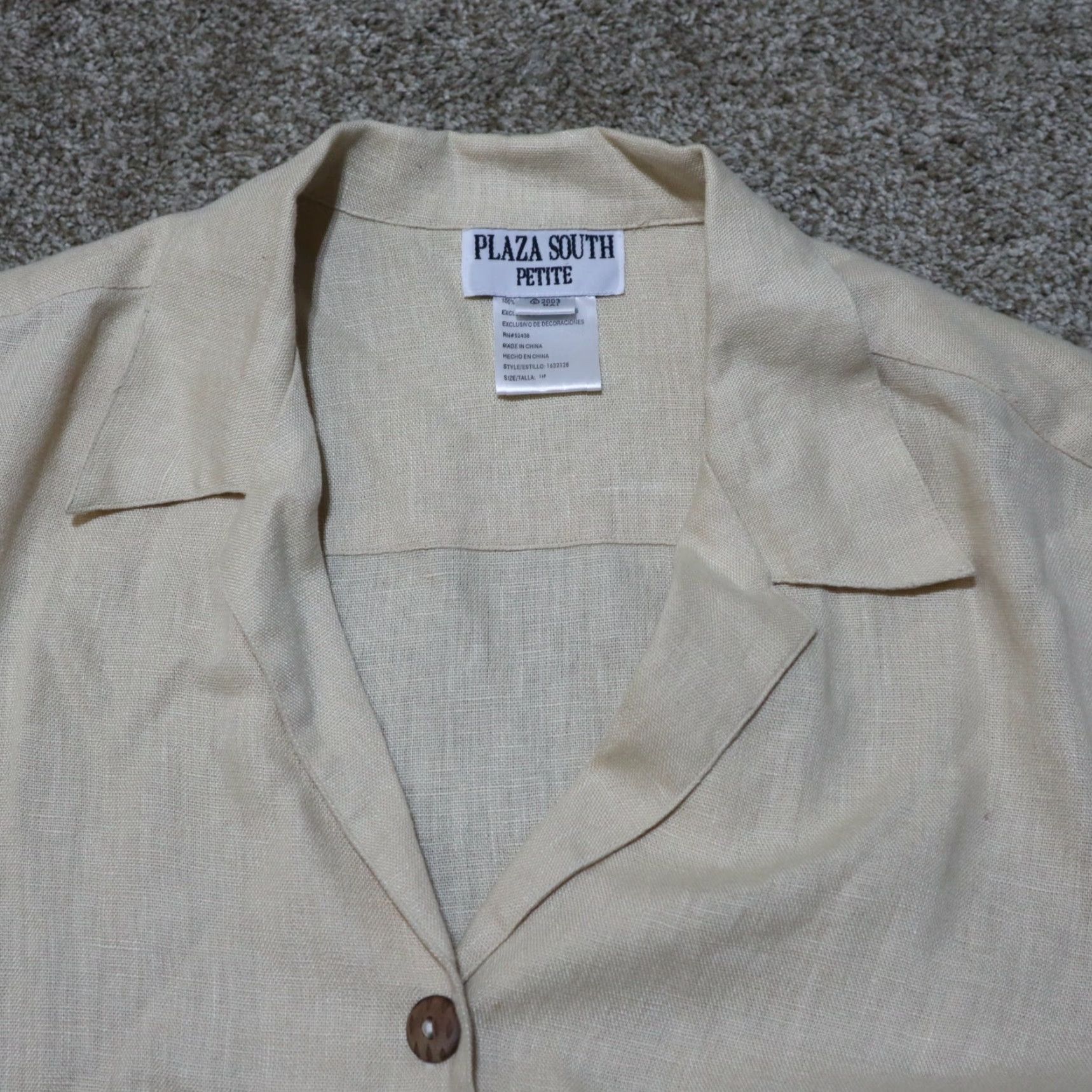 Vintage VINTAGE Plaza South Petite Tan Cream Elephant Embroidered Button Front Blazer Jacket 14P Size XL / US 12-14 / IT 48-50 - 3 Thumbnail