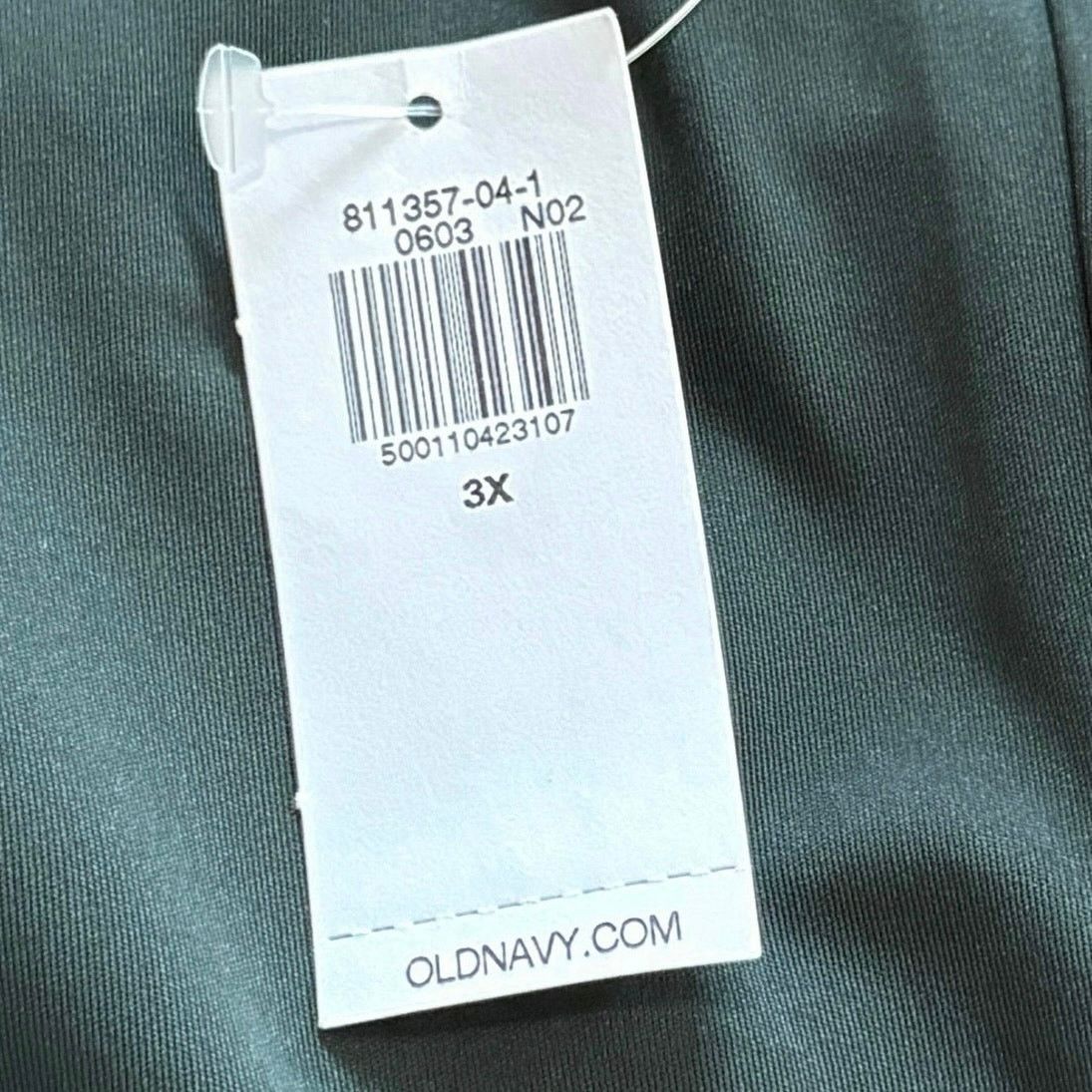 Old Navy NWT Old Navy 3X Women's Modern Deep V-Neck Long-Sleeve Tee Size 3XL / US 20-22 - 5 Thumbnail