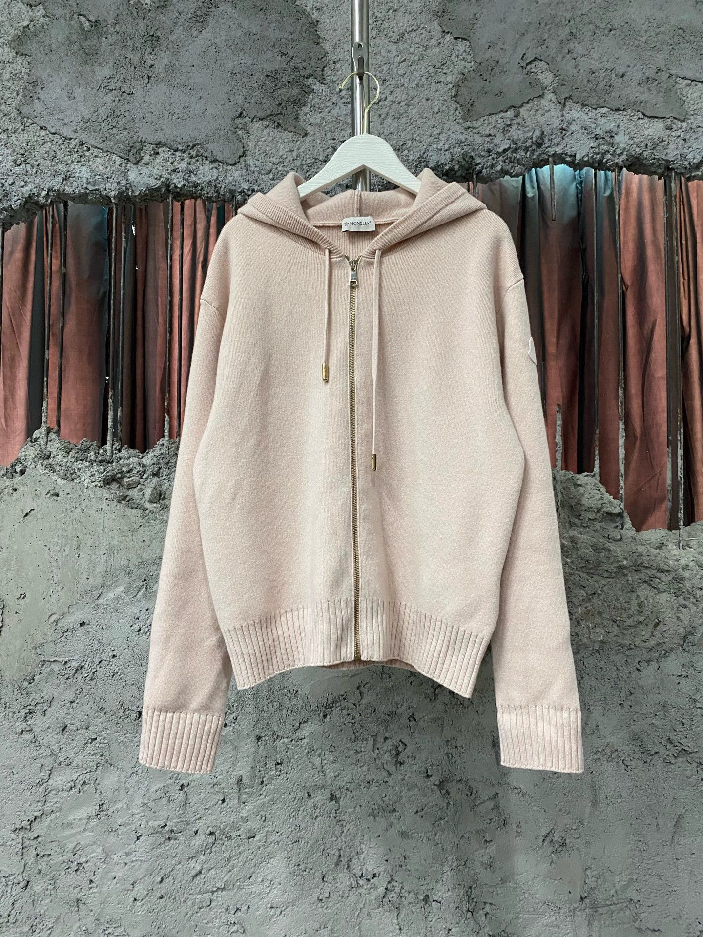 Moncler Moncler Wmns Sakura Pink Hooded Wool-Cashmere Cardigan Size L / US 10 / IT 46 - 1 Thumbnail