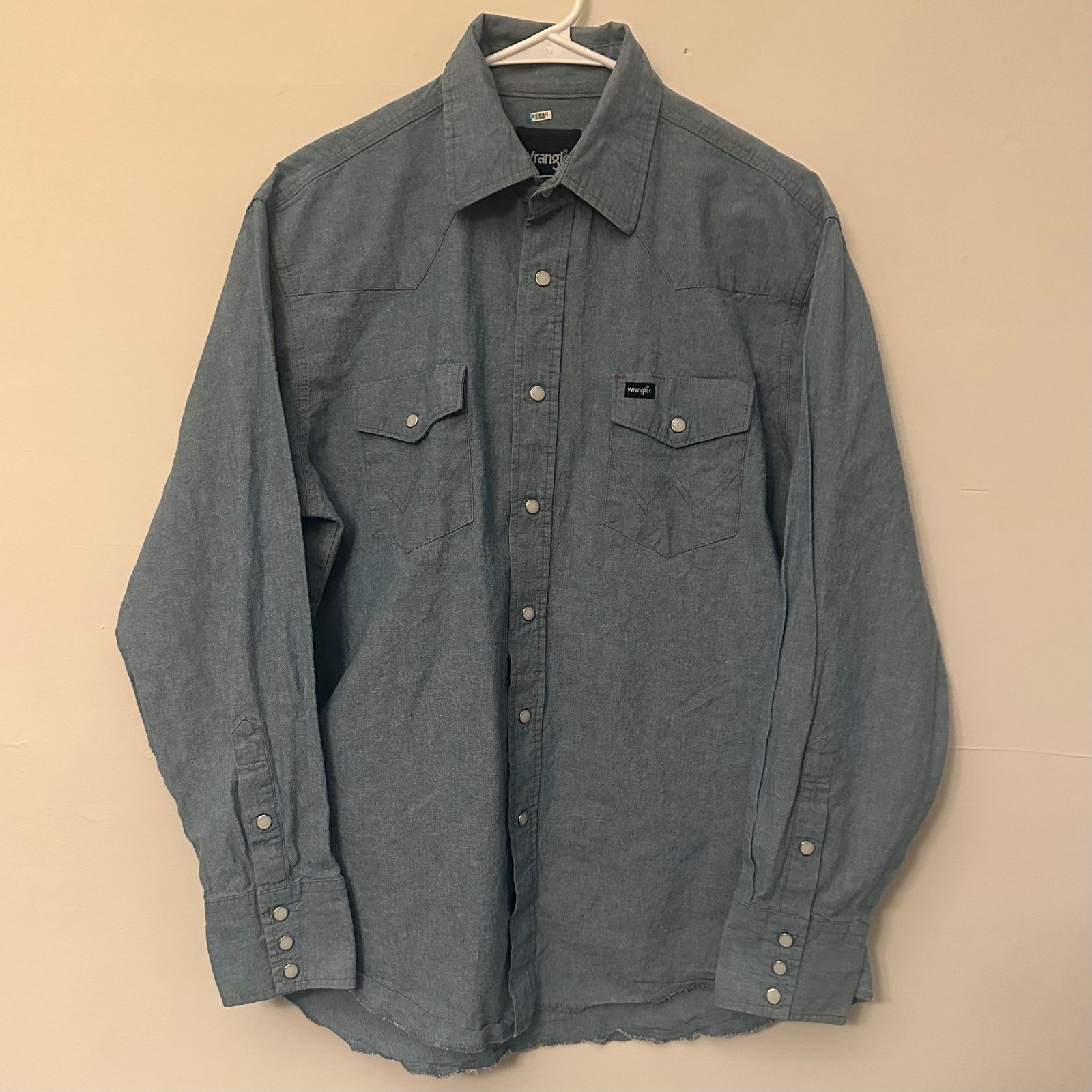 Wrangler Wrangler men’s cowboy work chambray long sleeve western snap Size US L / EU 52-54 / 3 - 1 Thumbnail