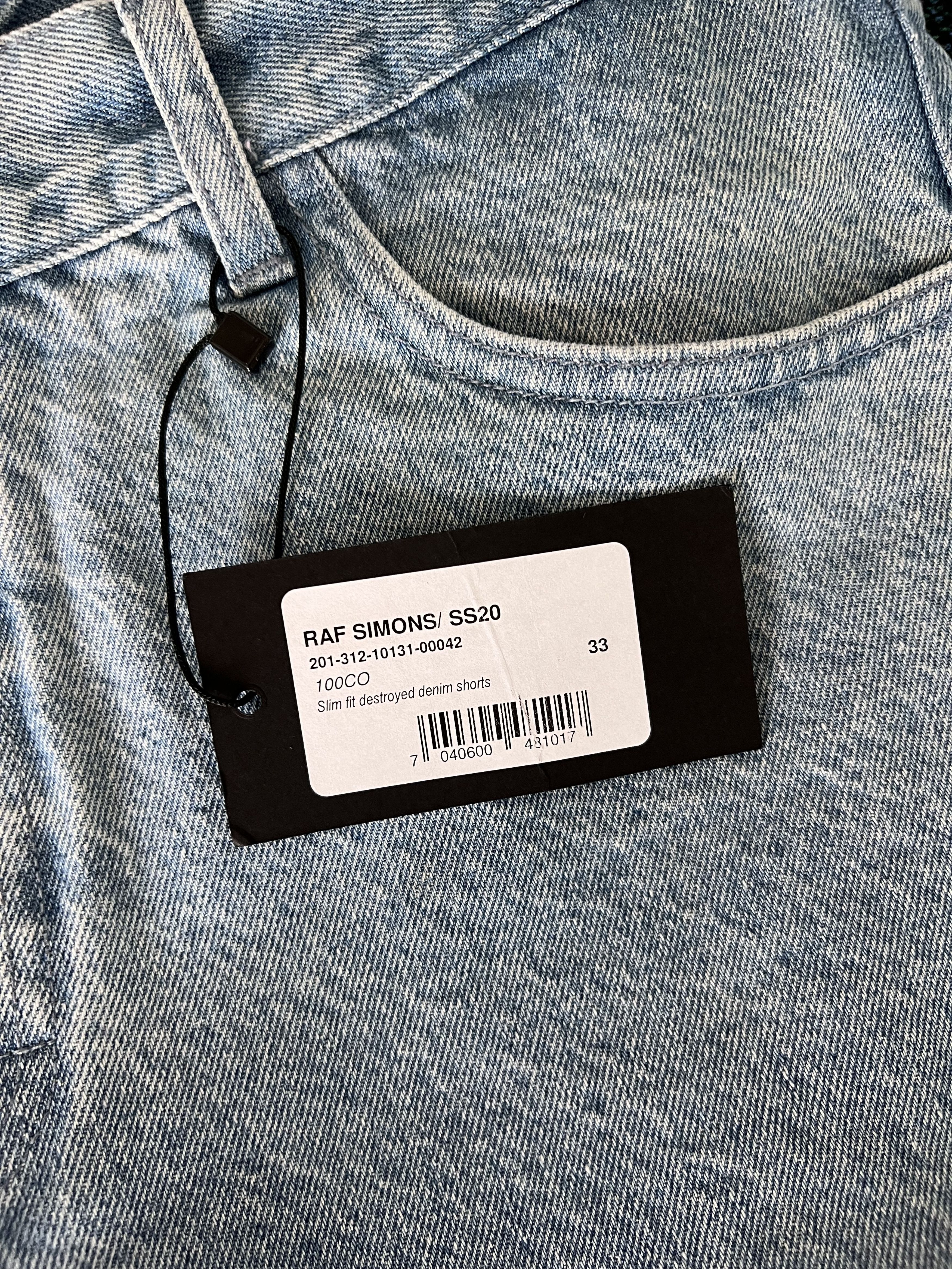 Raf Simons Raf Simons Destroyed Denim Shorts in Blue Size US 33 - 9 Thumbnail
