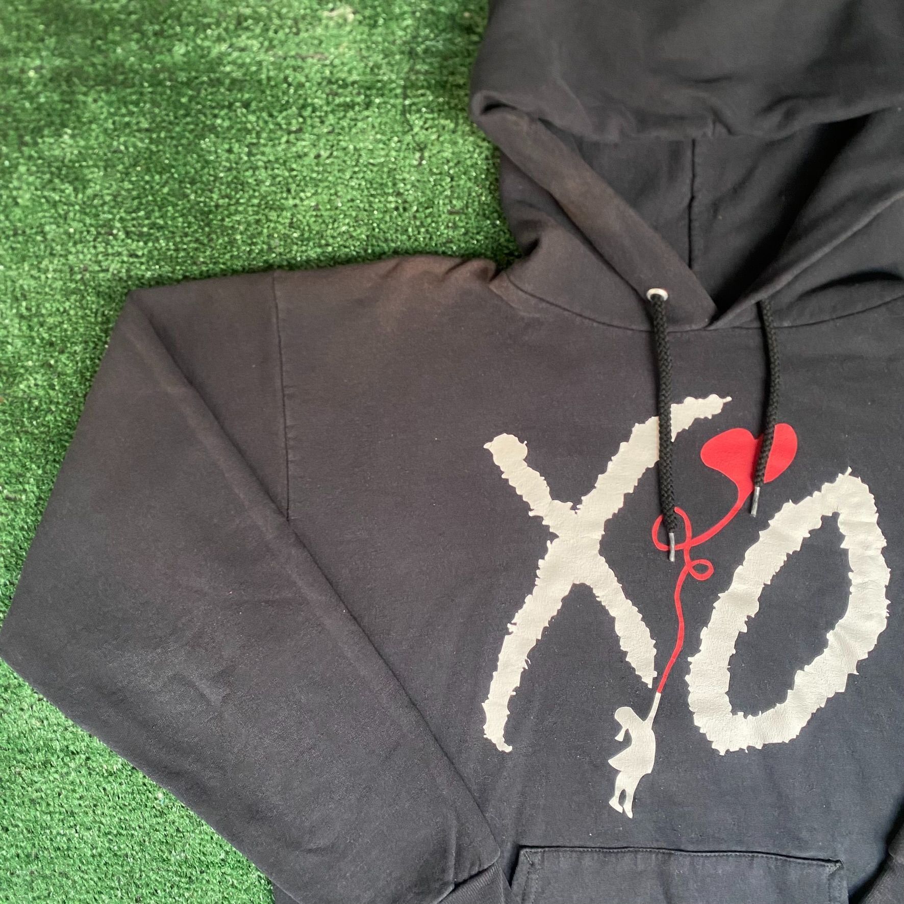 Vintage Vintage Y2K XO The Weeknd Hoodie Black Logo Sweatshirt Size US M / EU 48-50 / 2 - 2 Thumbnail