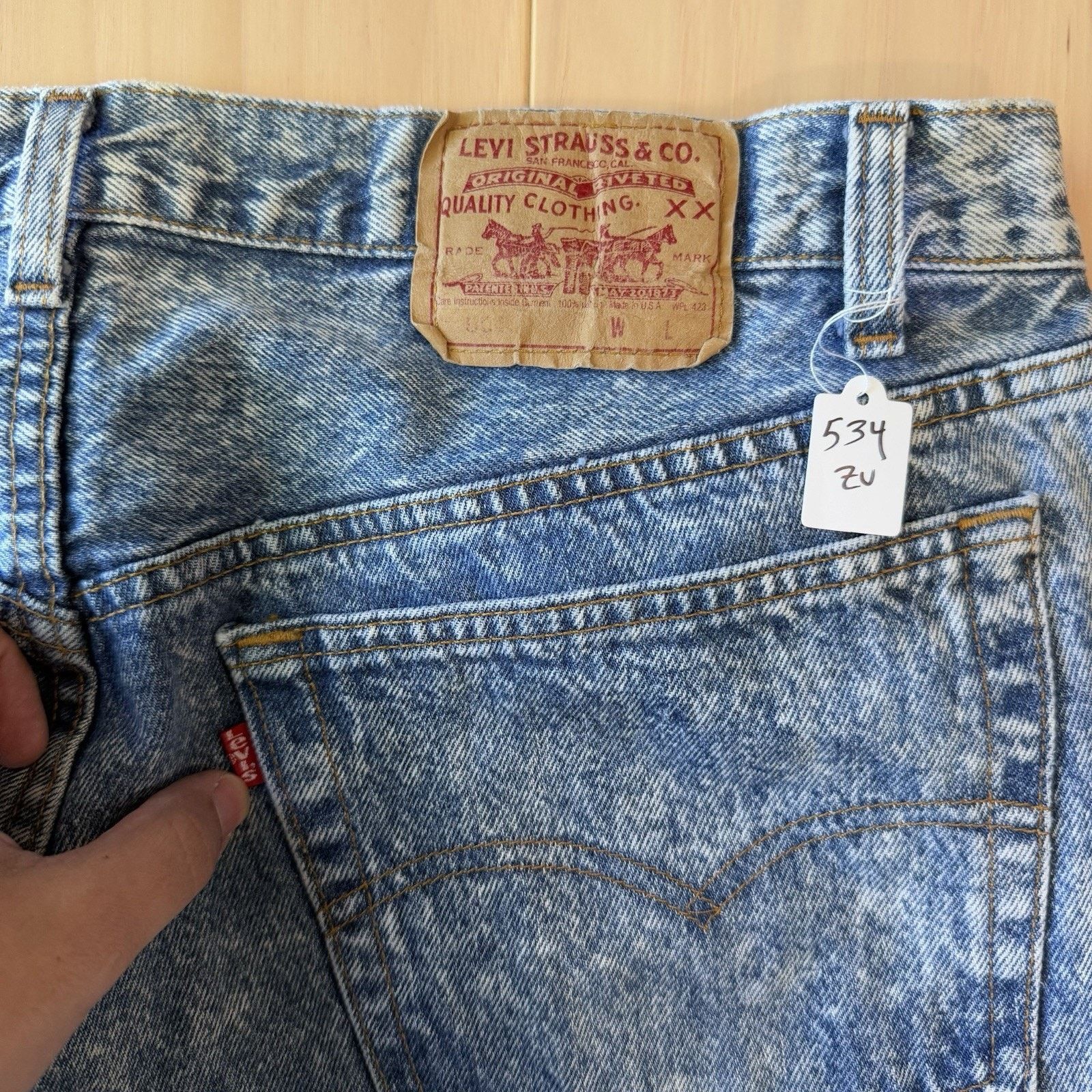 Levi's Vintage Levis 501 Jeans 37 Blue 80s Stone Wash Made in USA Size US 37 - 9 Thumbnail
