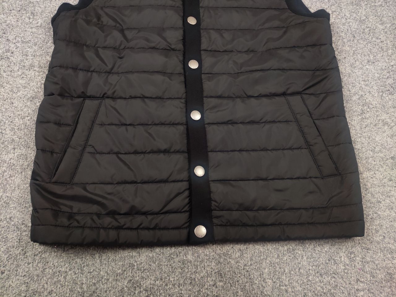 Barbour Barbour Black Quilted x knitted back Vest Button Jacket Size US M / EU 48-50 / 2 - 3 Thumbnail