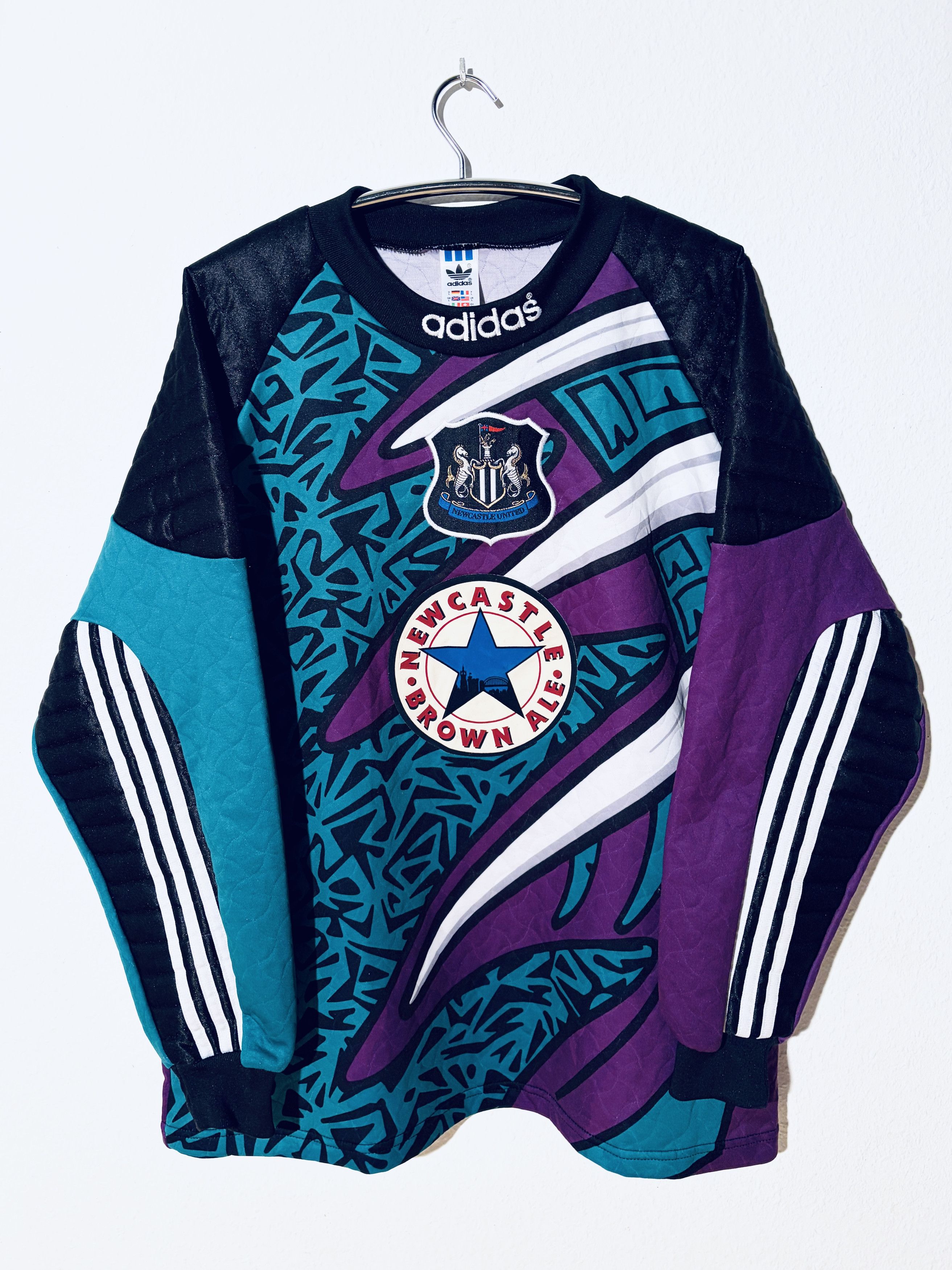 Newcastle United Goalkeeper Away Football Jersey 1995 - 1996